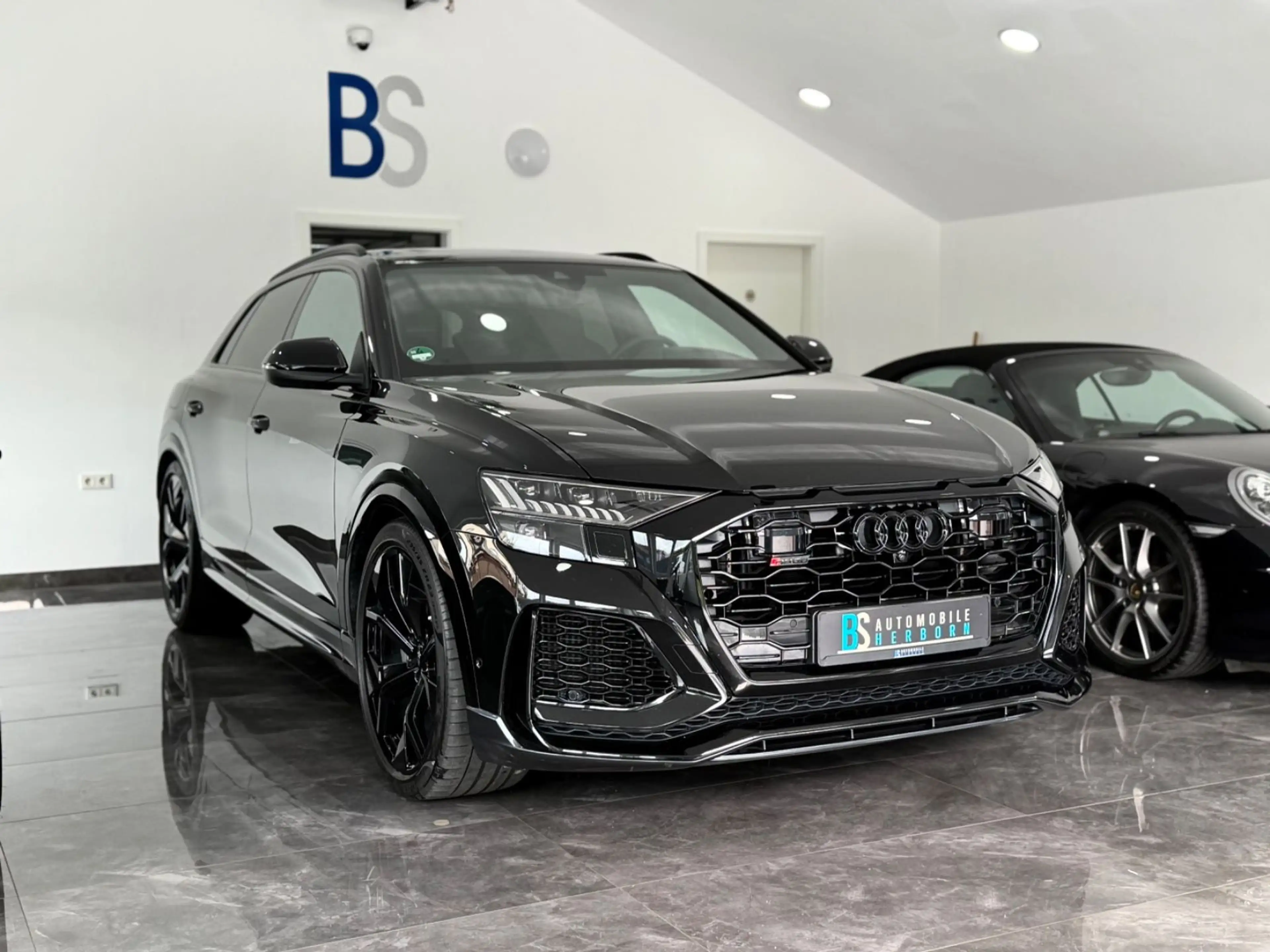 Audi RS Q8 4.0 TFSI quattro/Pano/360°/Dynamic+/305kmh — photo 4