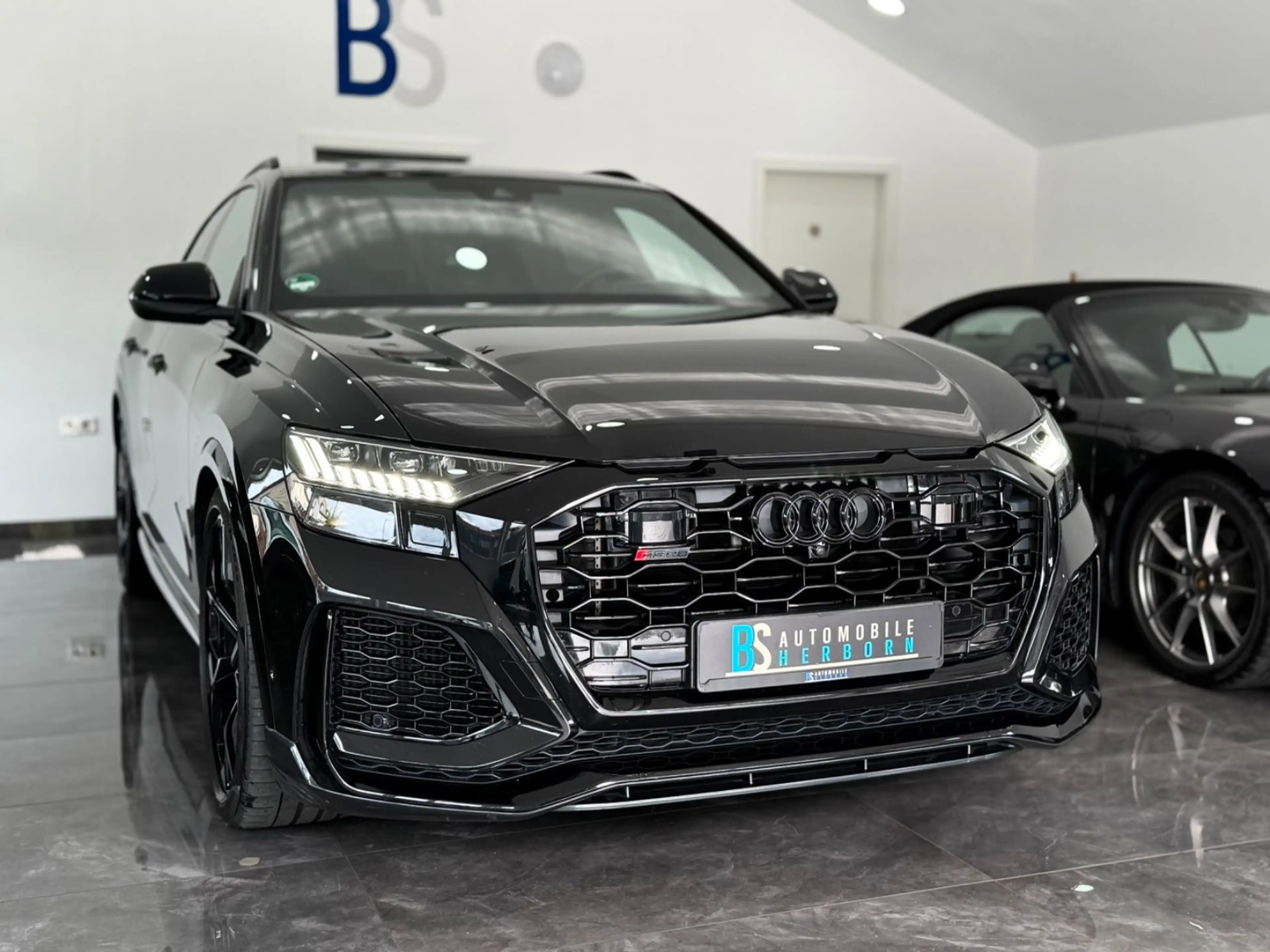 Audi RS Q8 4.0 TFSI quattro/Pano/360°/Dynamic+/305kmh — photo 5