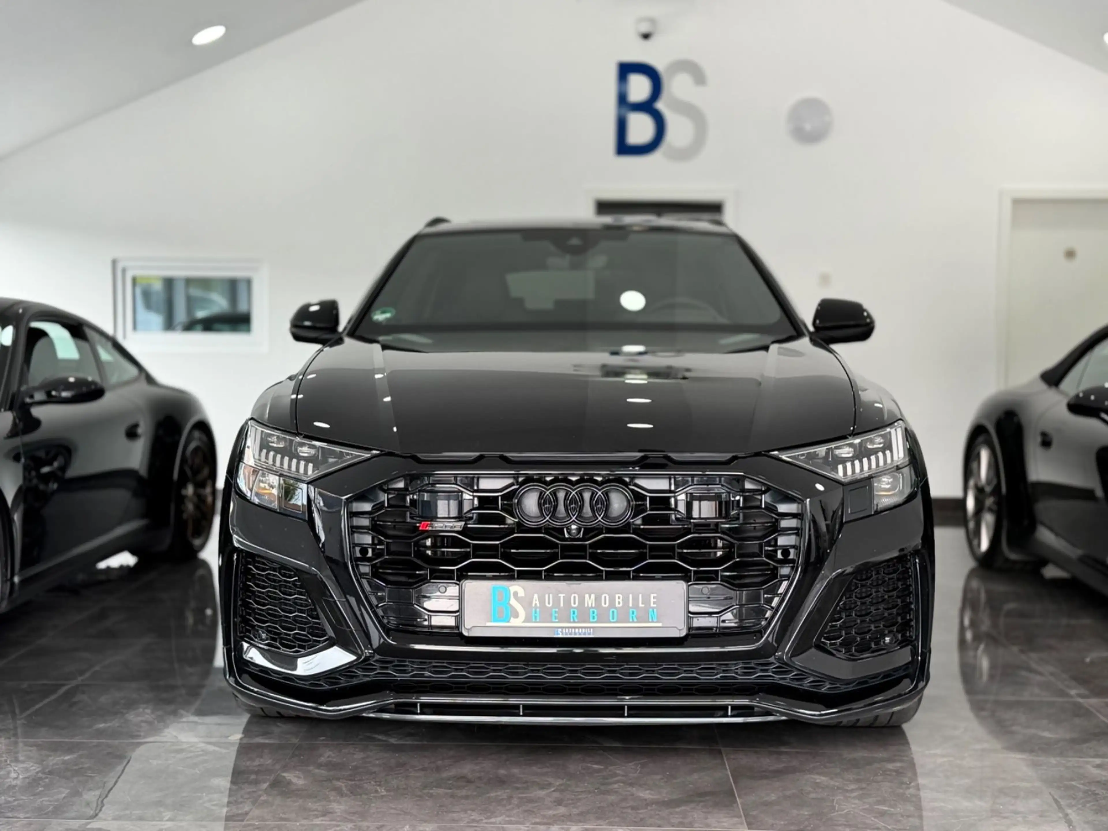 Audi RS Q8 4.0 TFSI quattro/Pano/360°/Dynamic+/305kmh — photo 3