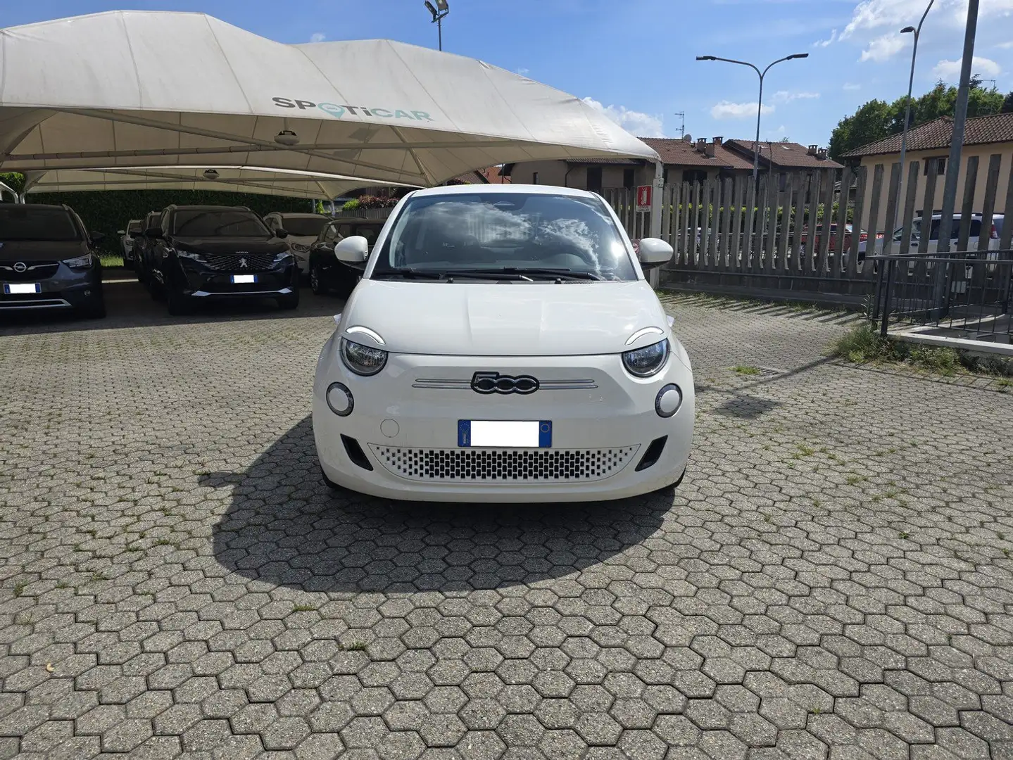 Fiat 500e Passion 3+1 Weiß - 2