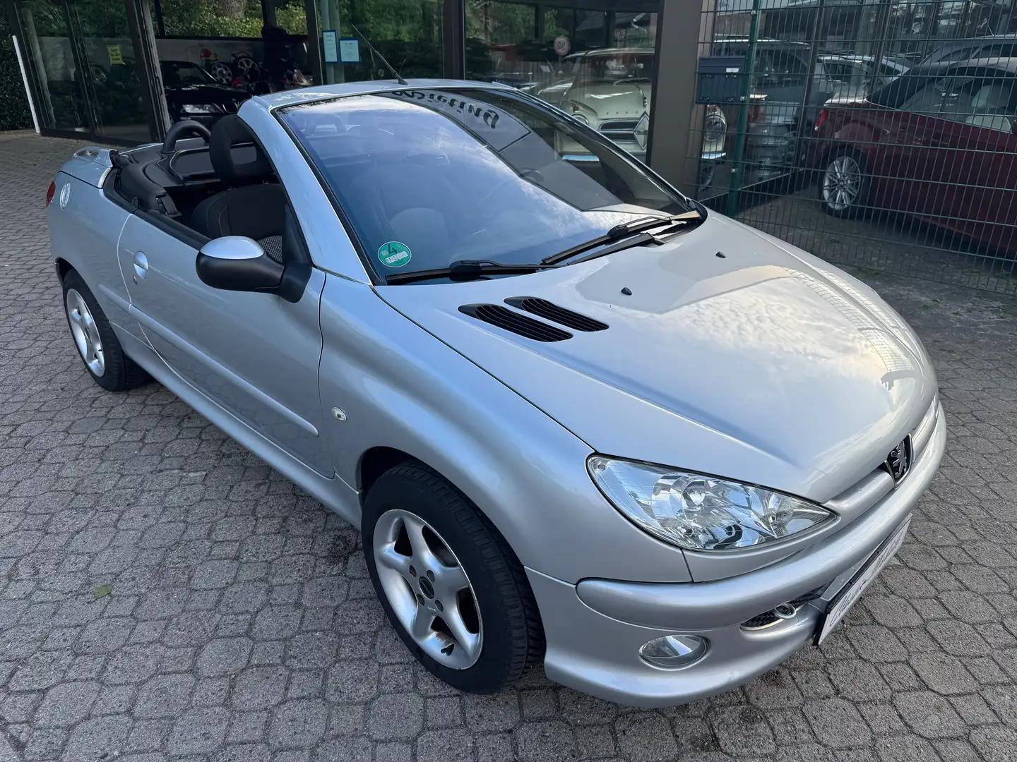 Peugeot 206 CC 1.6 Filou *HU a.W. neu*1.Hand*119 TKM*Klimaauto Silber - 1