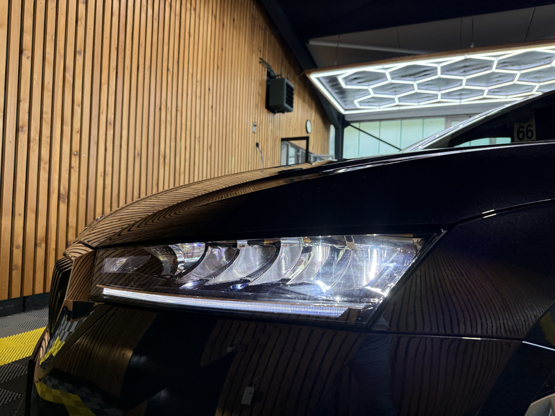 Skoda Octavia Combi 2,0TDI Style DSG Navi*LED*Head*AHK — photo 15