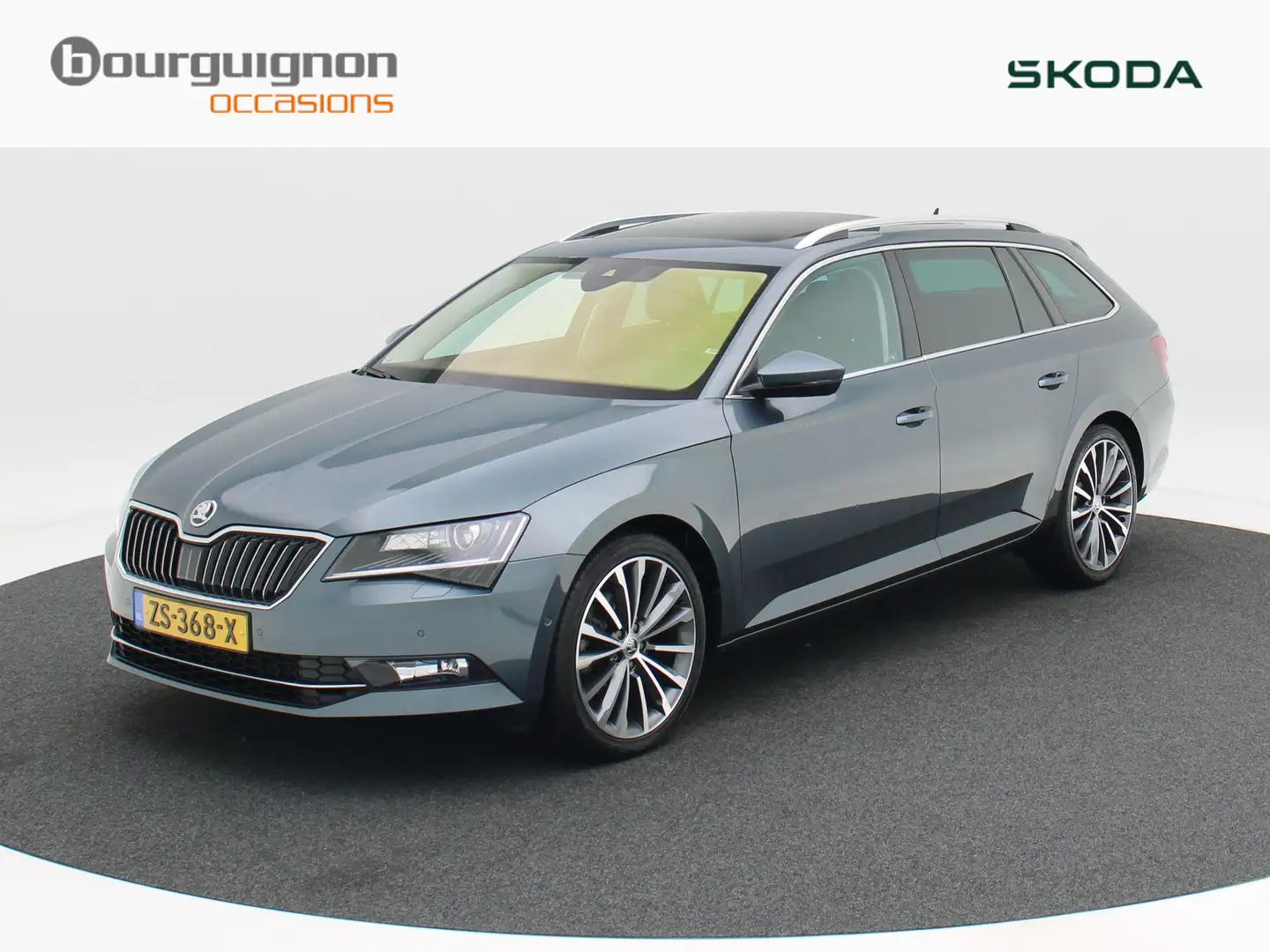 Skoda Superb Combi 1.5 TSi 150 Pk Automaat ACT Style Business | Grijs - 1