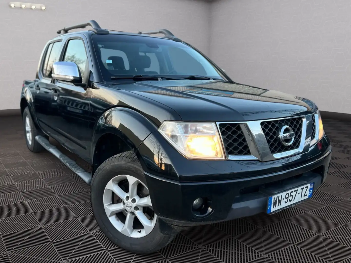Nissan Navara DOUBLE CAB Noir - 2
