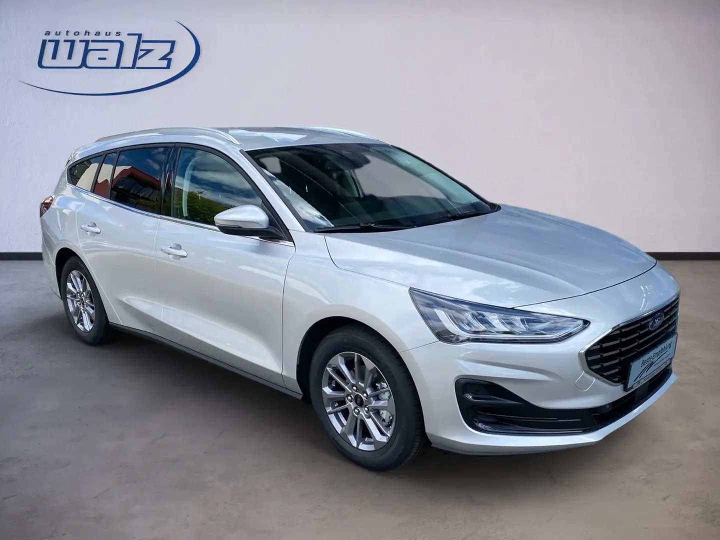 Ford Focus Turnier Titanium +1.HAND+LED+KAMERA+ Silber - 2