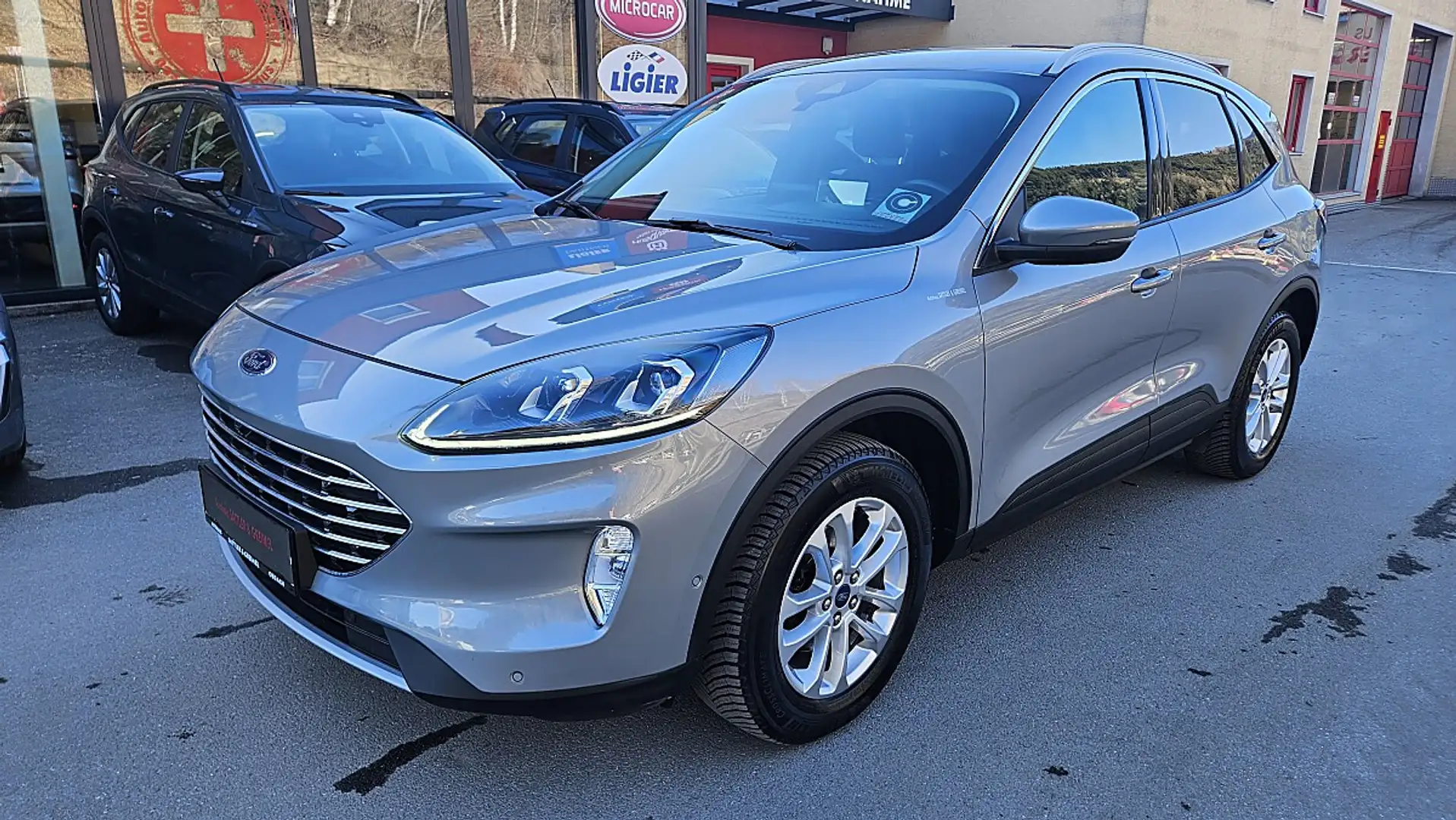 Ford Kuga 2,0 EcoBlue AWD Titanium Aut. Silber - 2