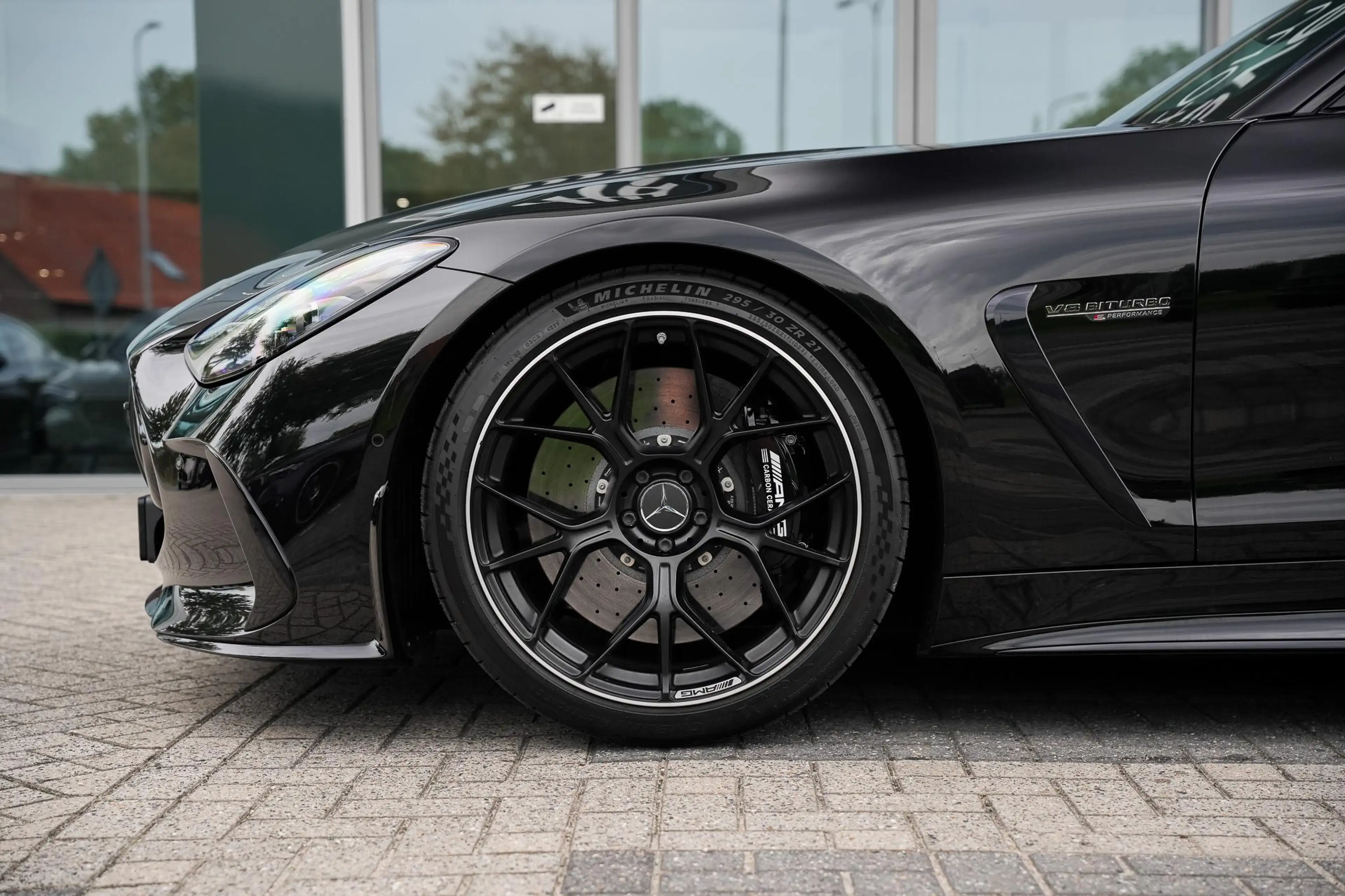 Mercedes-Benz AMG GT 63 S E PERFORMANCE | AMG Aerodynamica Pack | Night — photo 7