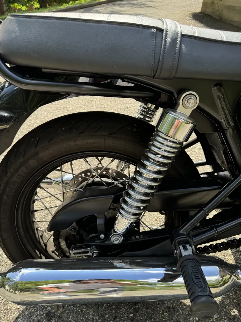 Triumph Bonneville T100 black - 2