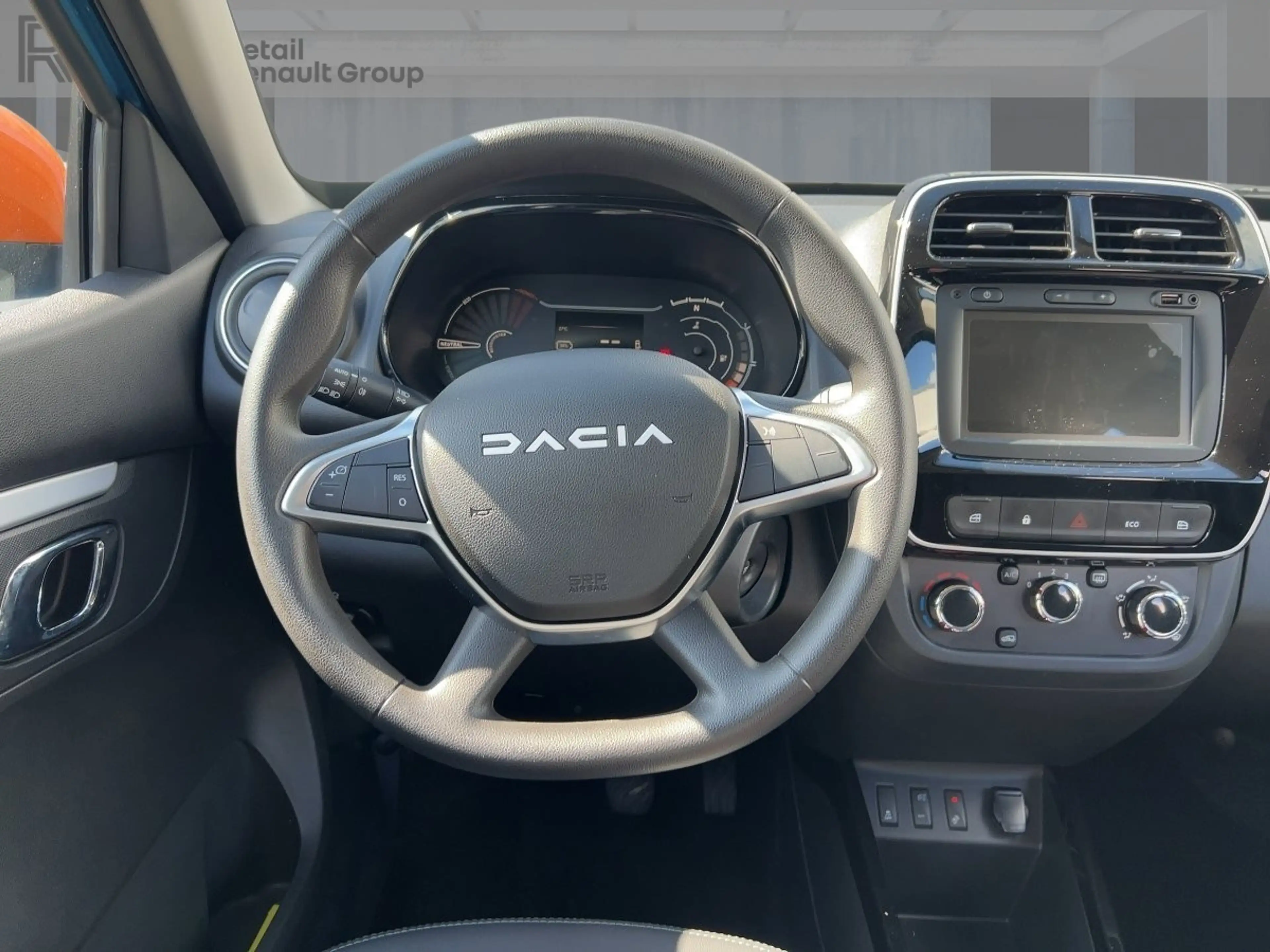 Dacia Spring Expression 45 Look-Paket — photo 11