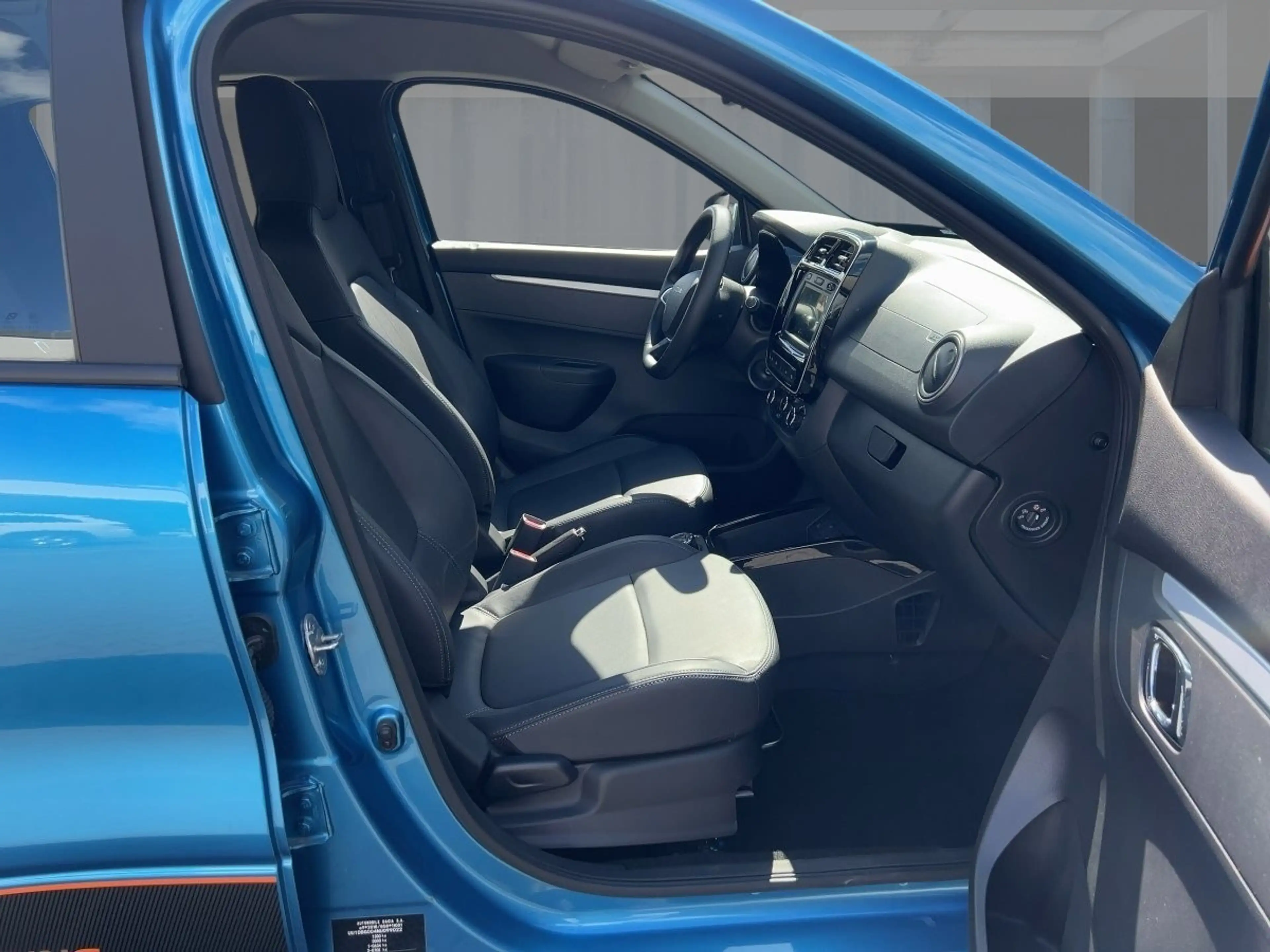 Dacia Spring Expression 45 Look-Paket — photo 8