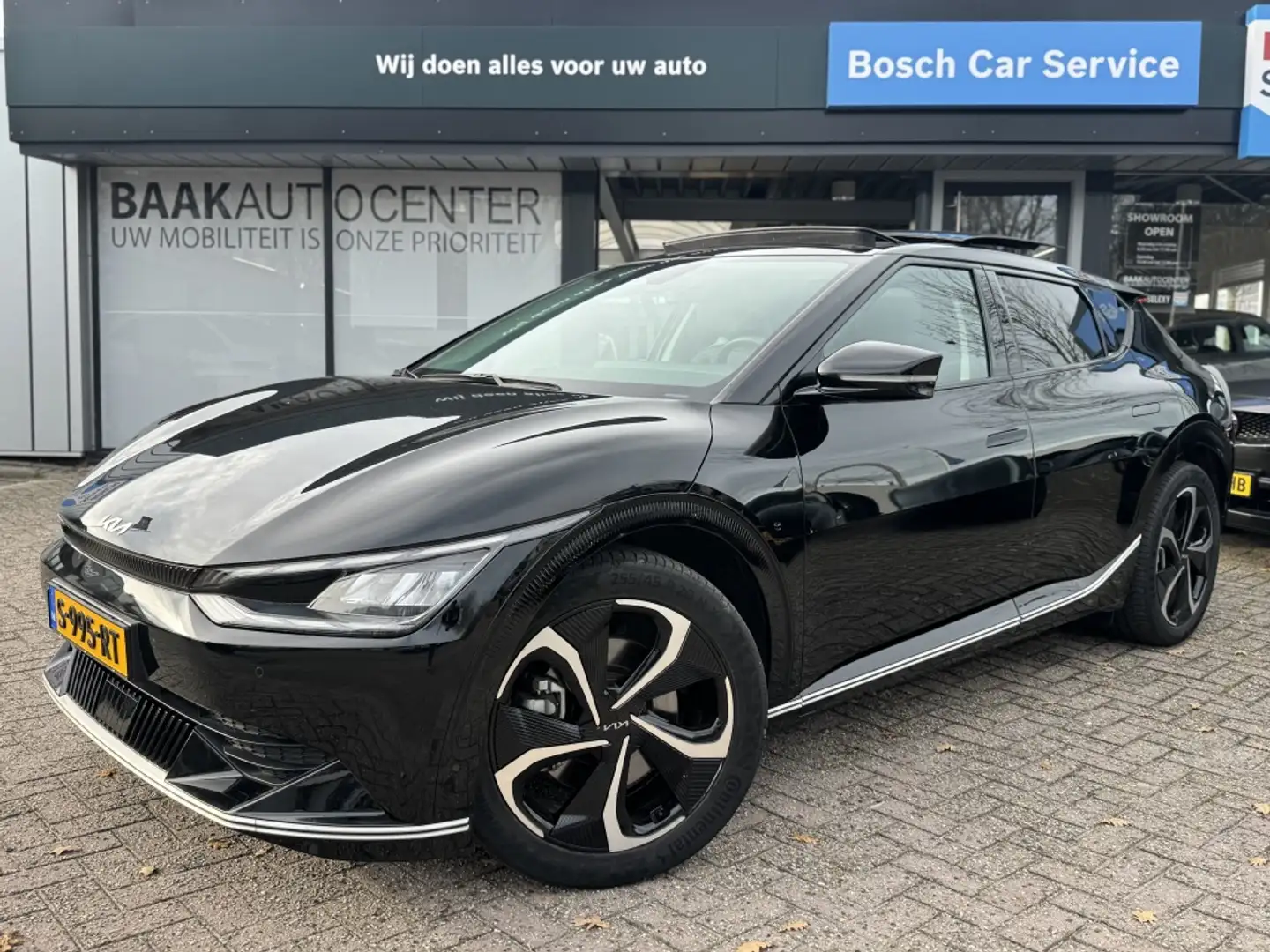 Kia EV6 Plus Advanced RWD 77.4 kWh | Panoramadak | Meridia Noir - 1