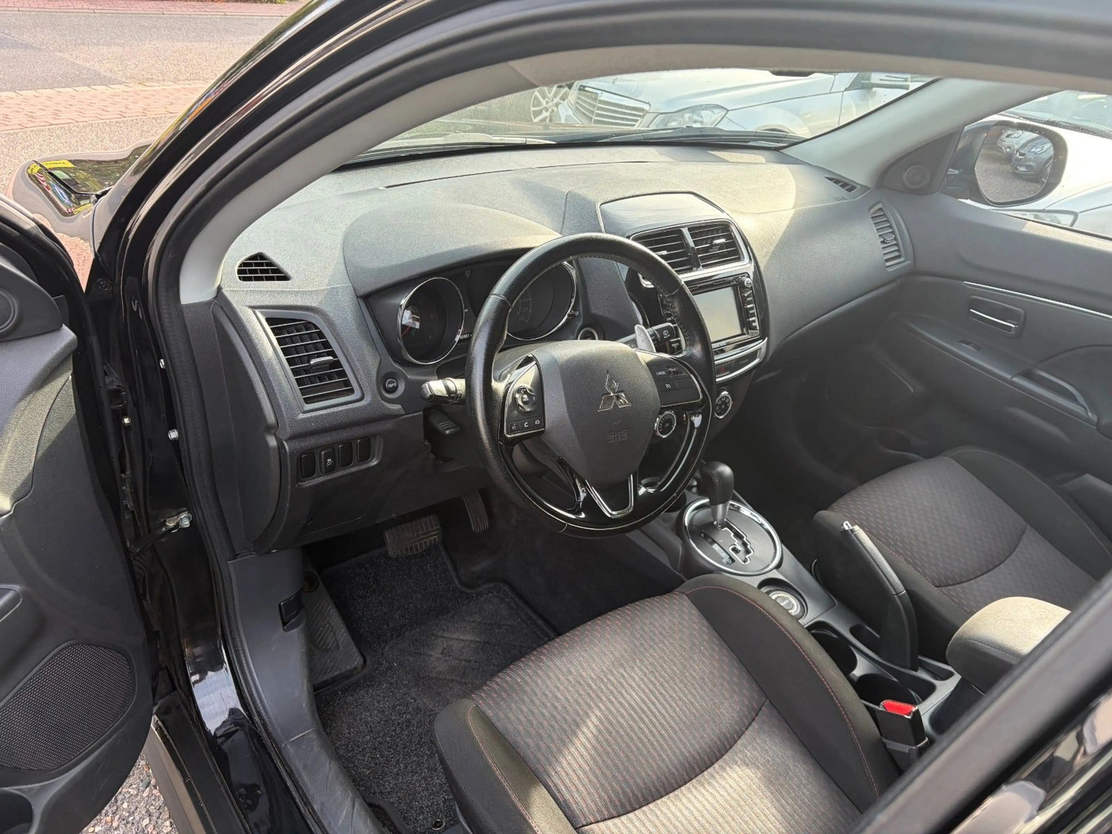 Mitsubishi ASX Diamant Edition+ 4WD — photo 7