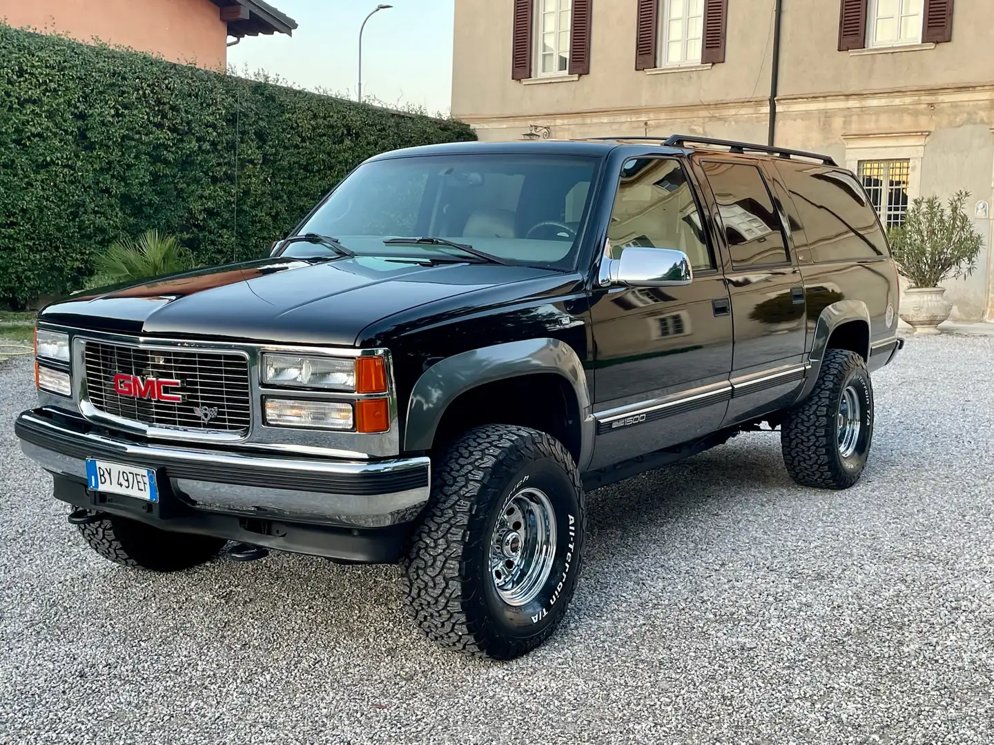 Chevrolet Suburban GMC Suburban 5.7 SLT full asi Negru - 1