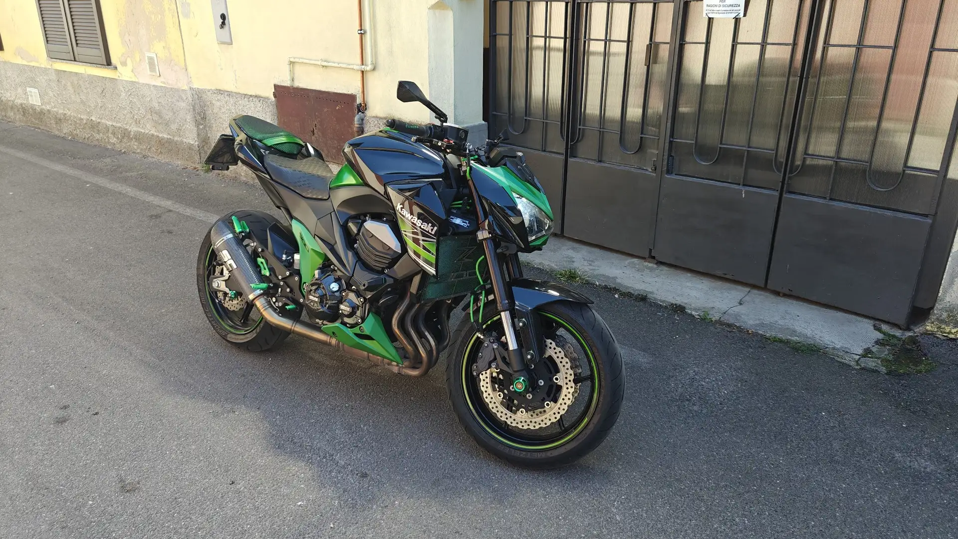 Kawasaki Z 800 ABS Зелений - 1