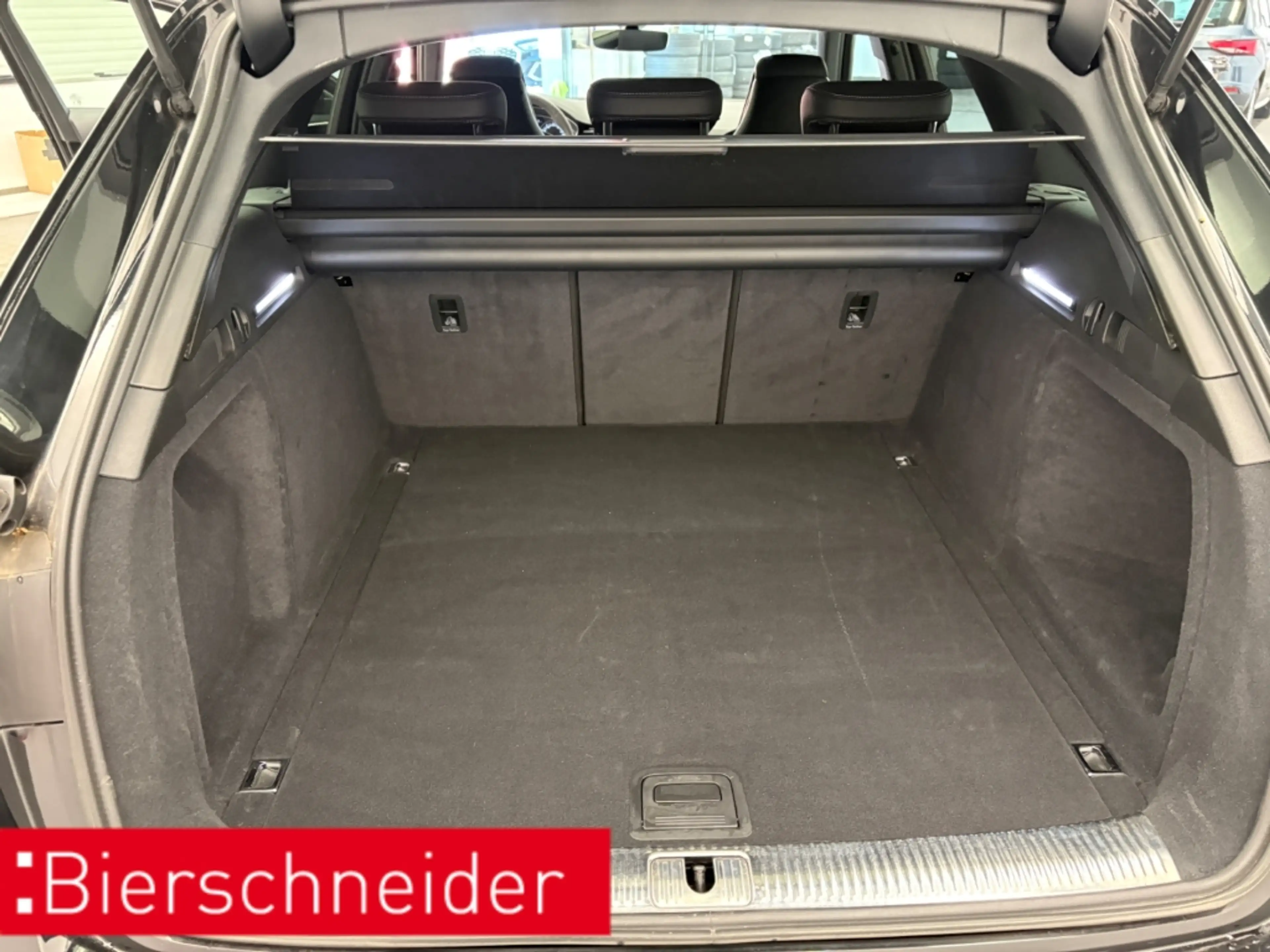 Audi RS4 Avant 280KM H LED 20 KAMERA S-SITZE GRA DAB — photo 14