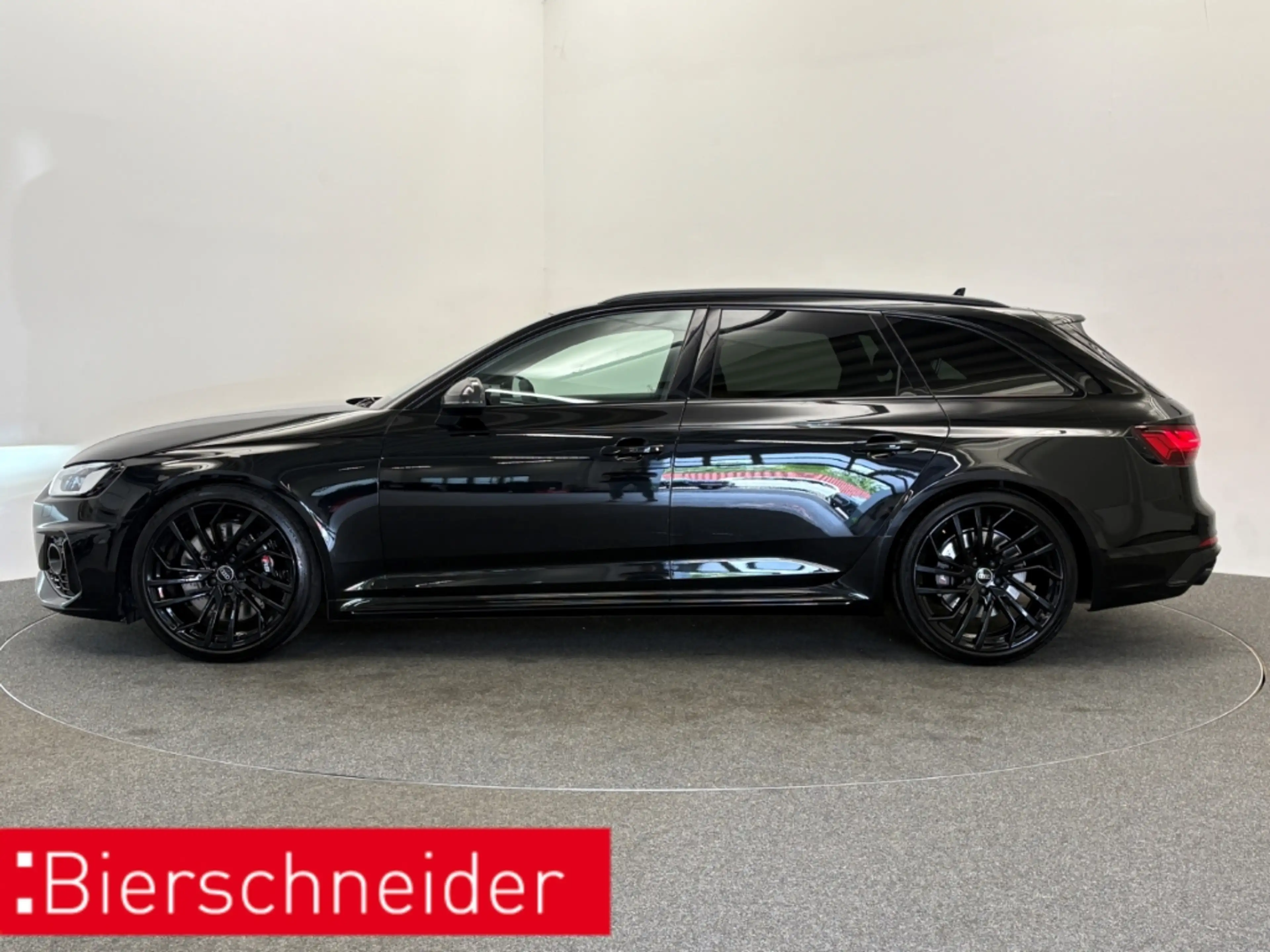 Audi RS4 Avant 280KM H LED 20 KAMERA S-SITZE GRA DAB — photo 3