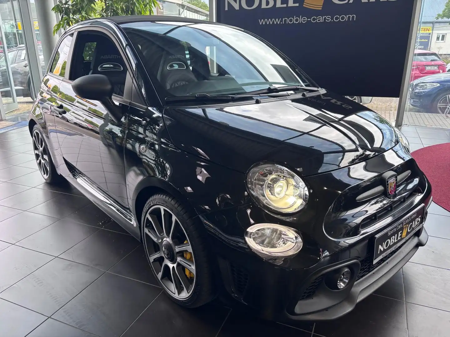 Abarth 695C Turismo BEATS NAVI LEDER ALU Czarny - 1