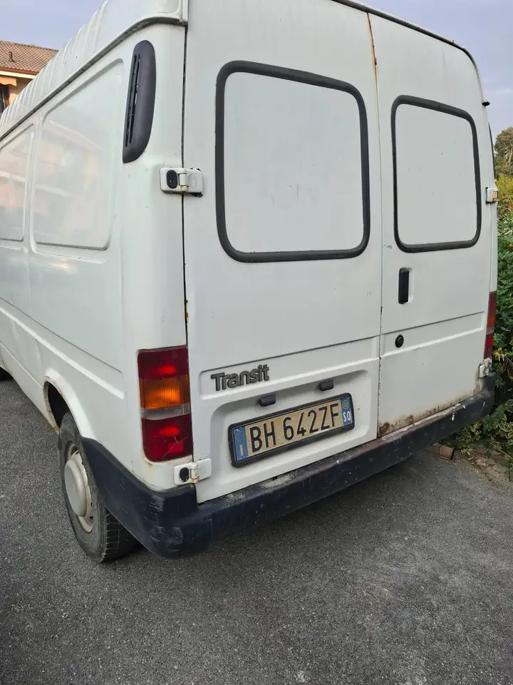 Ford Transit 100s van, foto 3