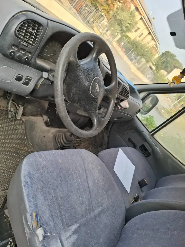 Ford Transit 100s van, foto 5