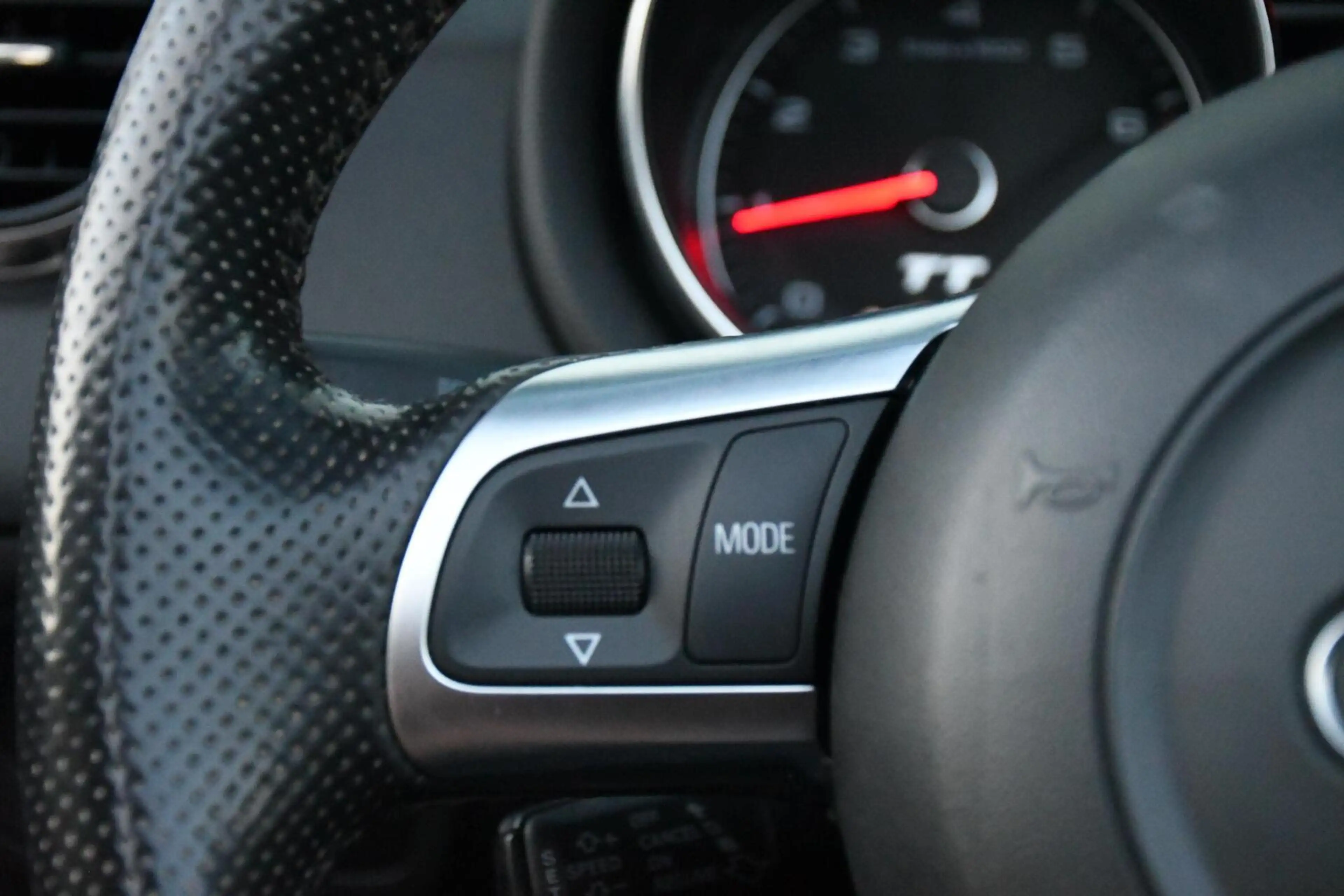 Audi TT Roadster 2.0 TFSI S-Line Cabrio Automaat DSG 200PK — photo 28