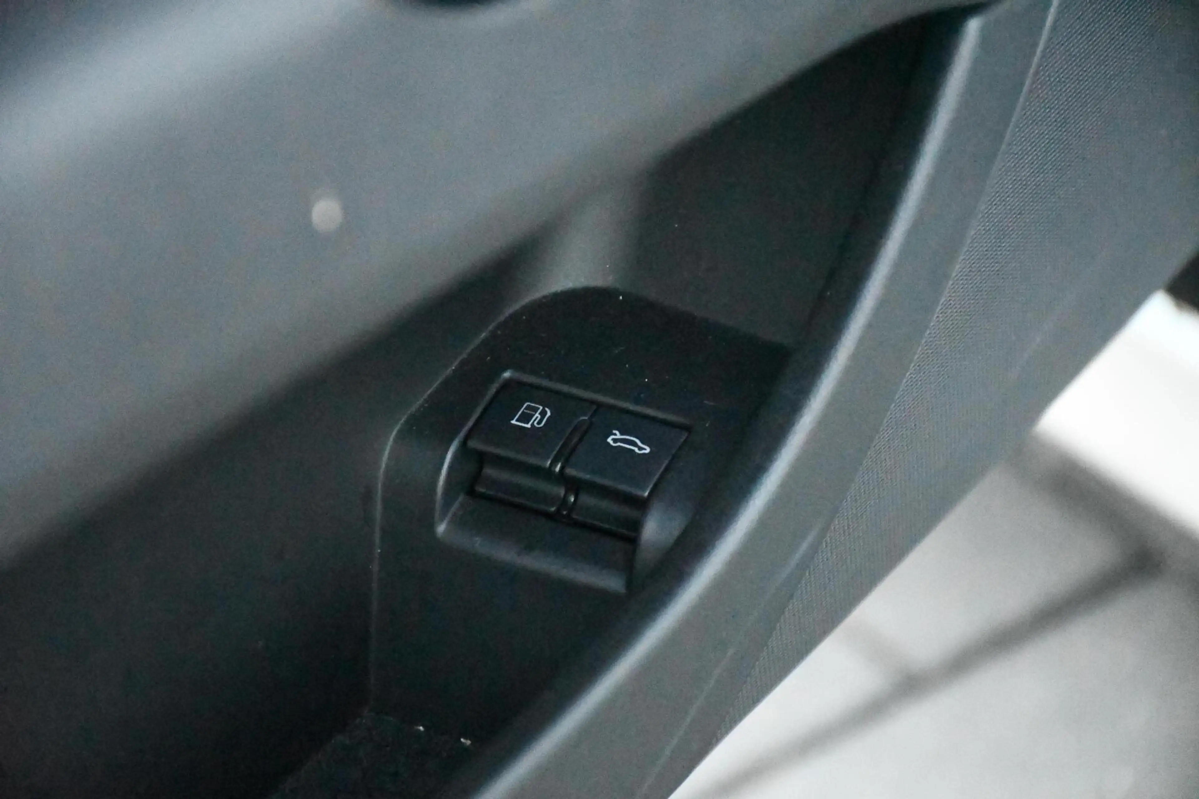 Audi TT Roadster 2.0 TFSI S-Line Cabrio Automaat DSG 200PK — photo 36