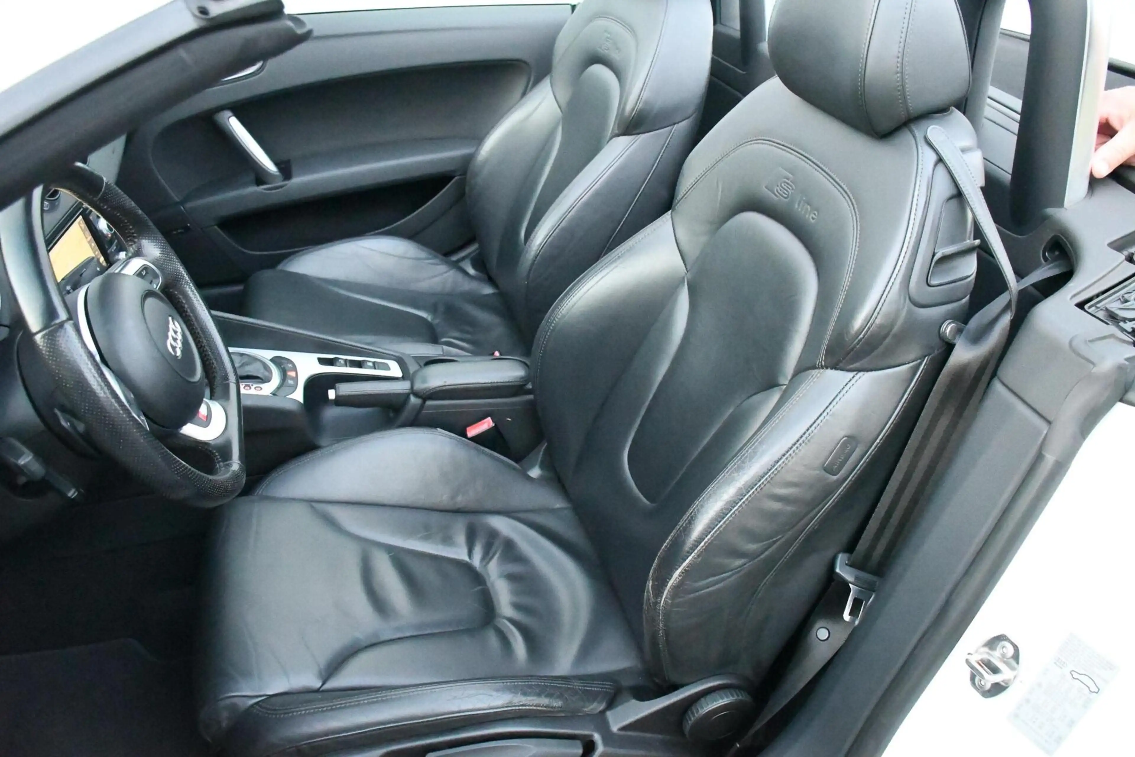 Audi TT Roadster 2.0 TFSI S-Line Cabrio Automaat DSG 200PK — photo 5
