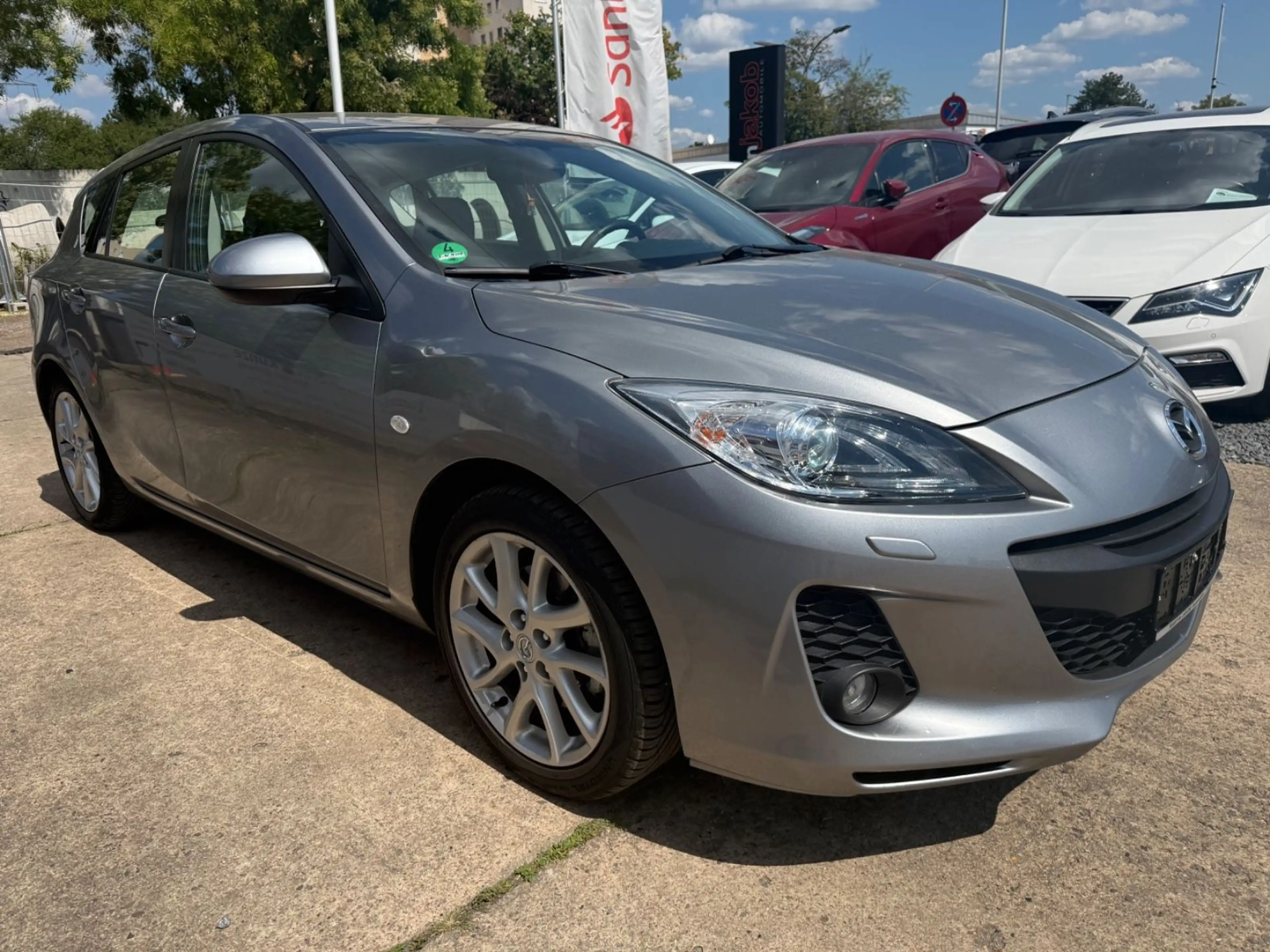 Mazda 3 Lim. Edition+NAVI+SITZHEIZUNG+BC+MFL+TEMPOMAT