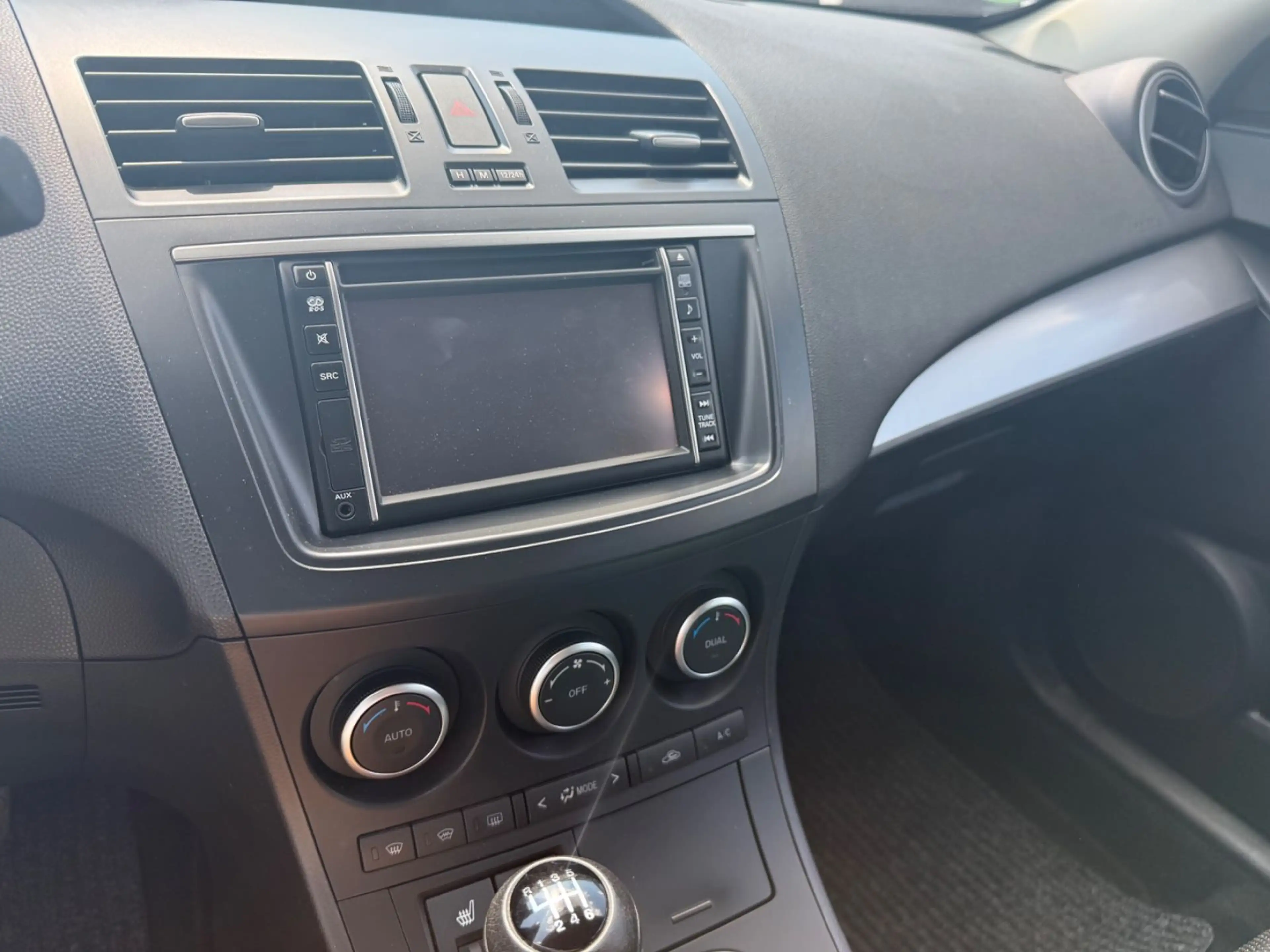Mazda 3 Lim. Edition+NAVI+SITZHEIZUNG+BC+MFL+TEMPOMAT — photo 11