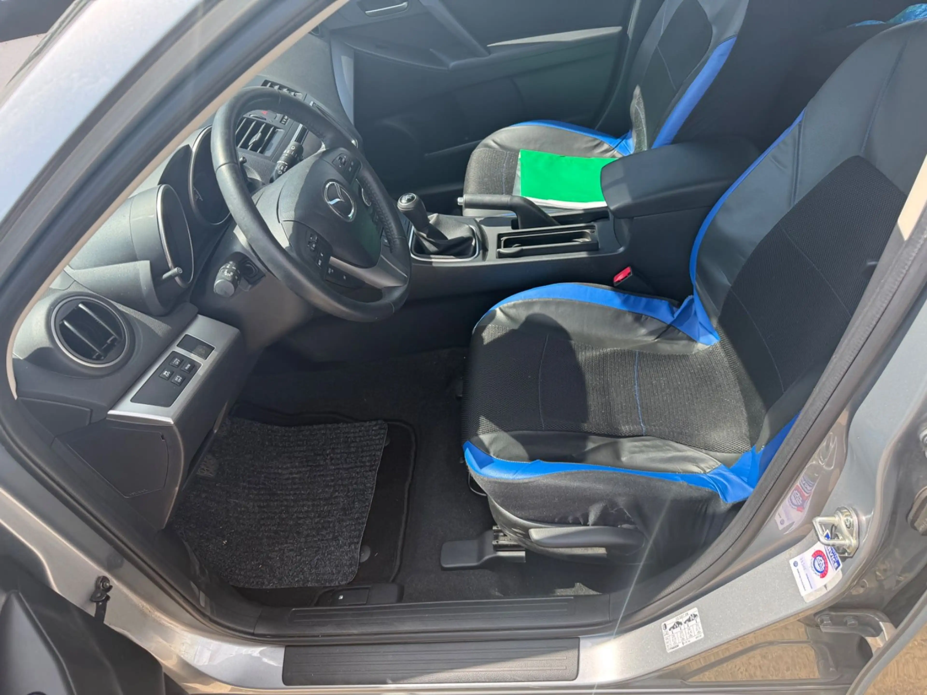 Mazda 3 Lim. Edition+NAVI+SITZHEIZUNG+BC+MFL+TEMPOMAT — photo 8