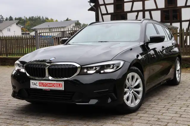 BMW 318 d touring Advantage LED*AHK*NAVI