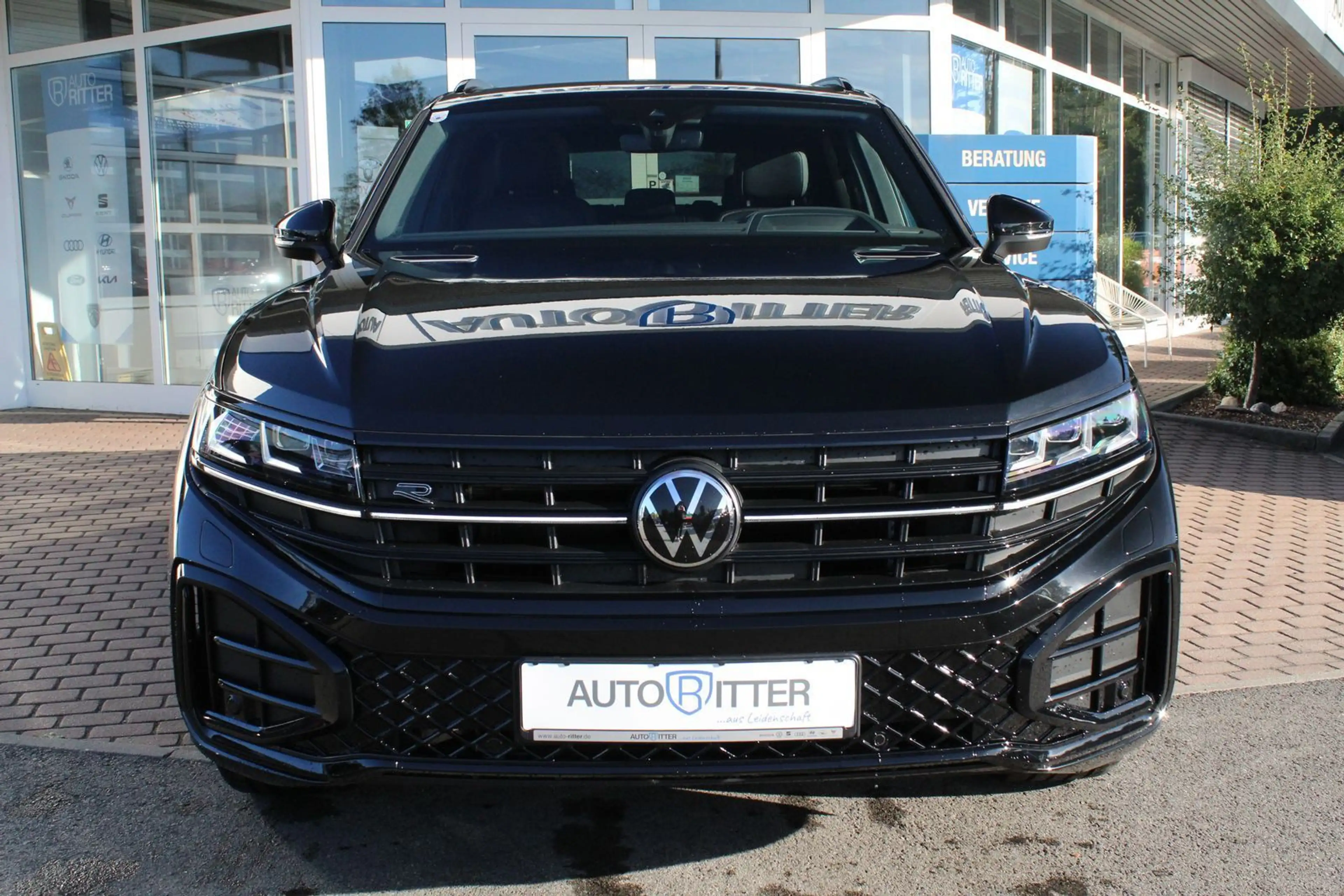 Volkswagen Touareg R-Line Final Edition Pano+SHZ+CarPlay... — photo 2