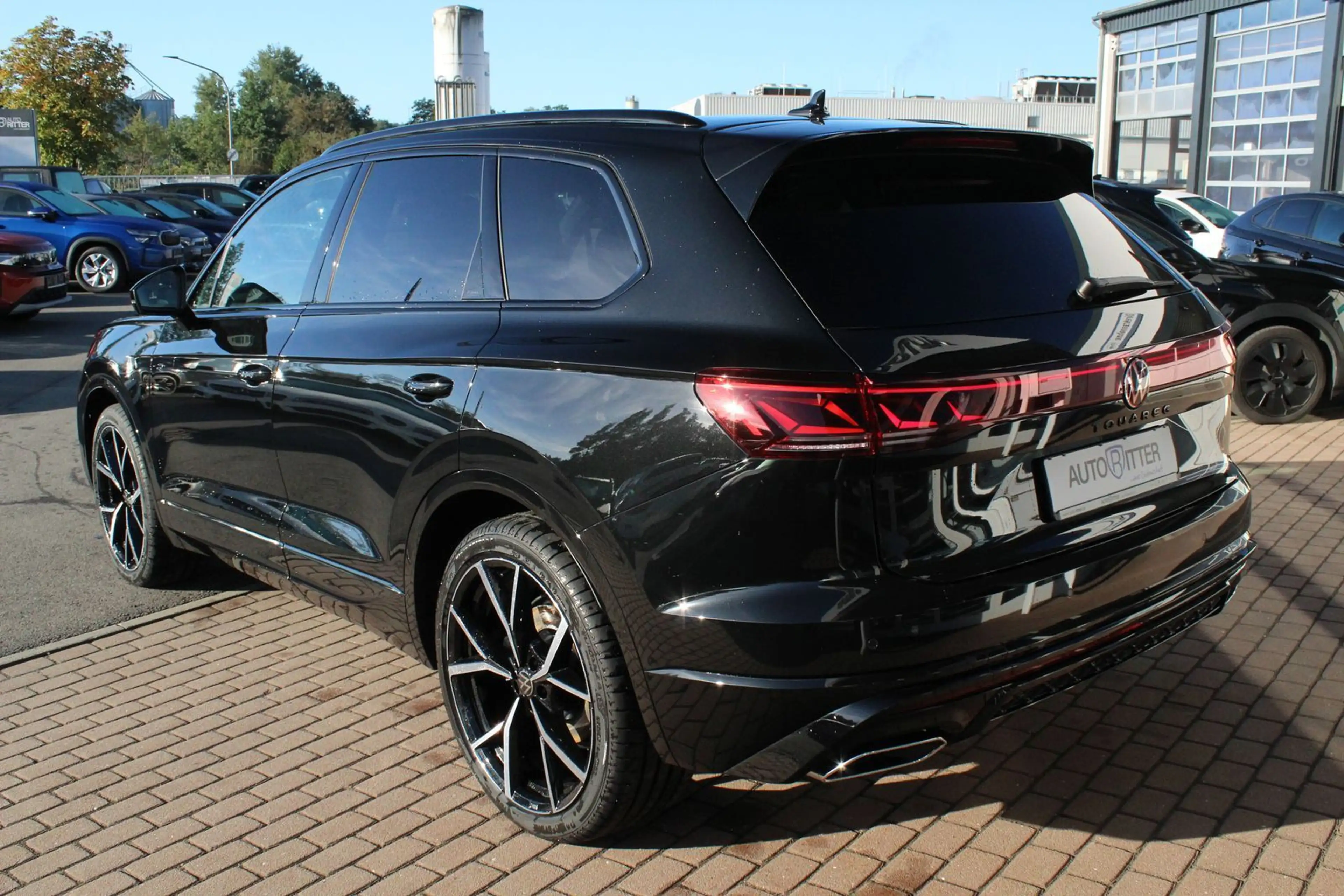 Volkswagen Touareg R-Line Final Edition Pano+SHZ+CarPlay... — photo 6
