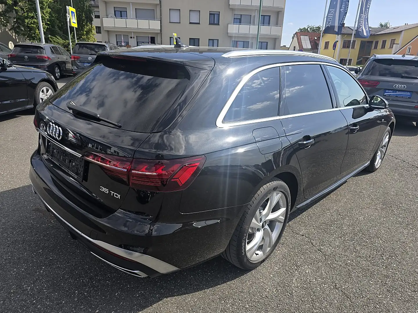 Audi A4 Avant 35 TDI S-line S-tronic Schwarz - 2