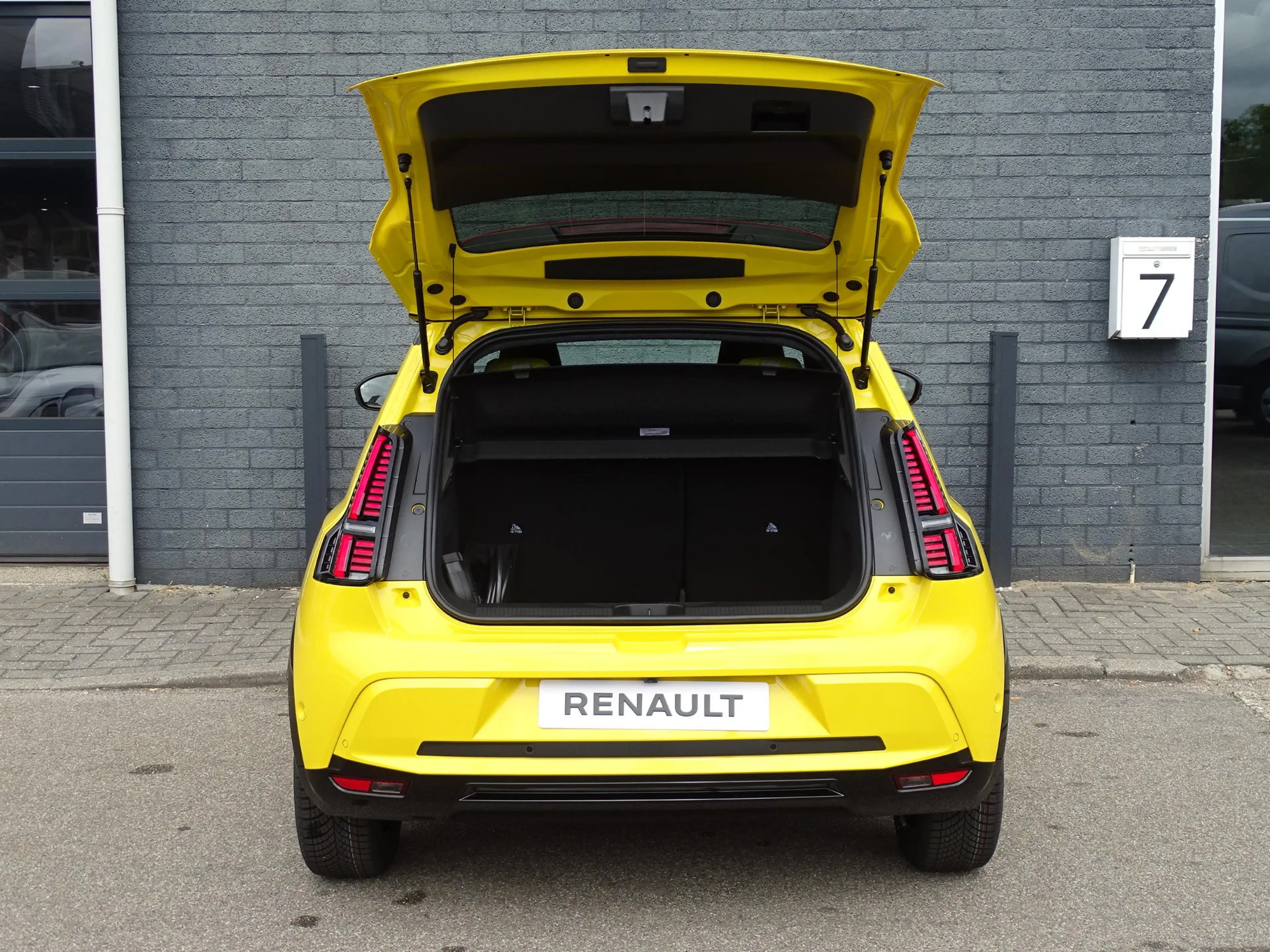 Renault R 5 comfort range iconic cinq 52 kWh NU 5 JAAR GARANTI — photo 9