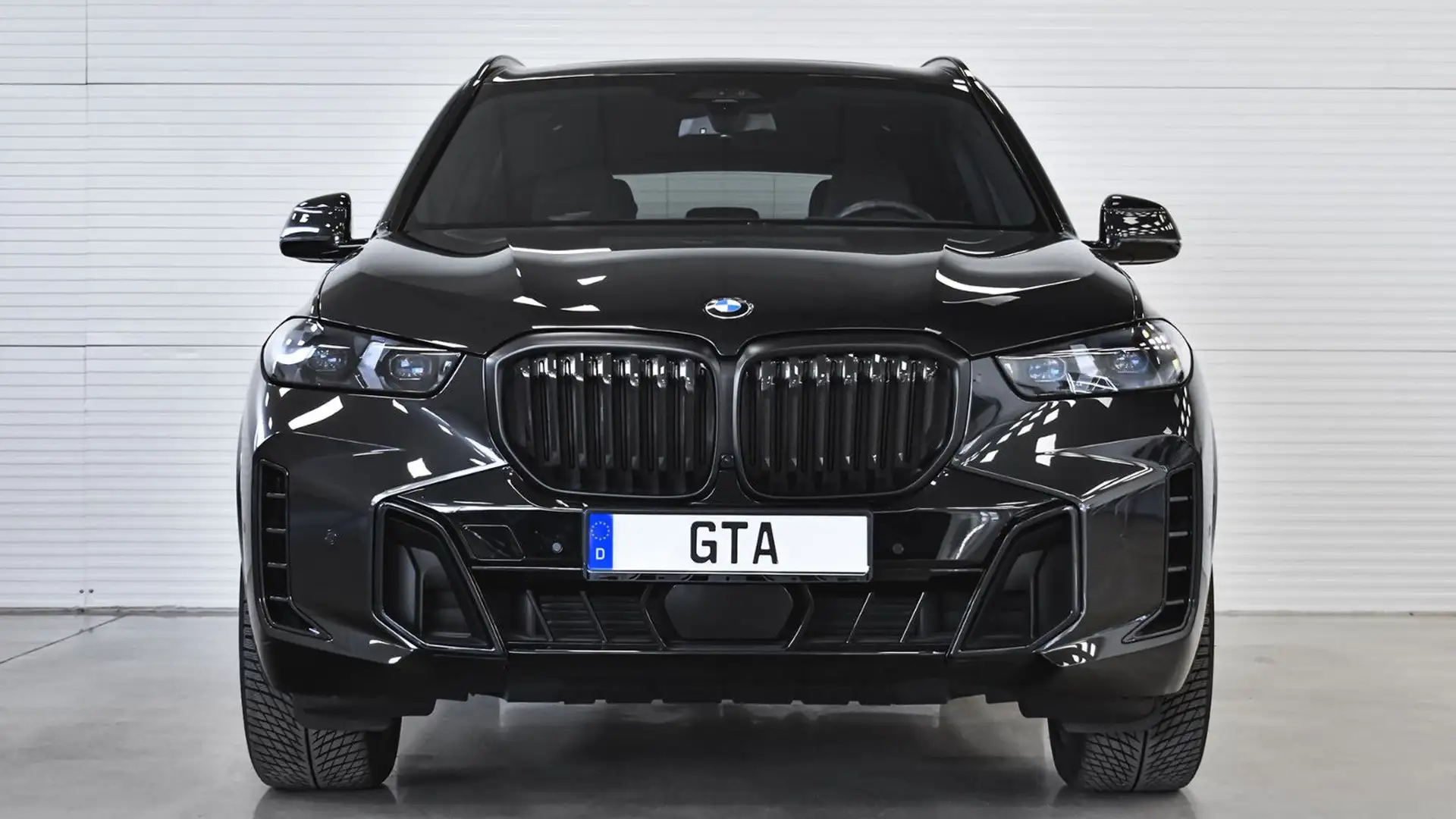 BMW X5 xDrive30d M Sport Sportautomatic Mild Hybrid Schwarz - 1