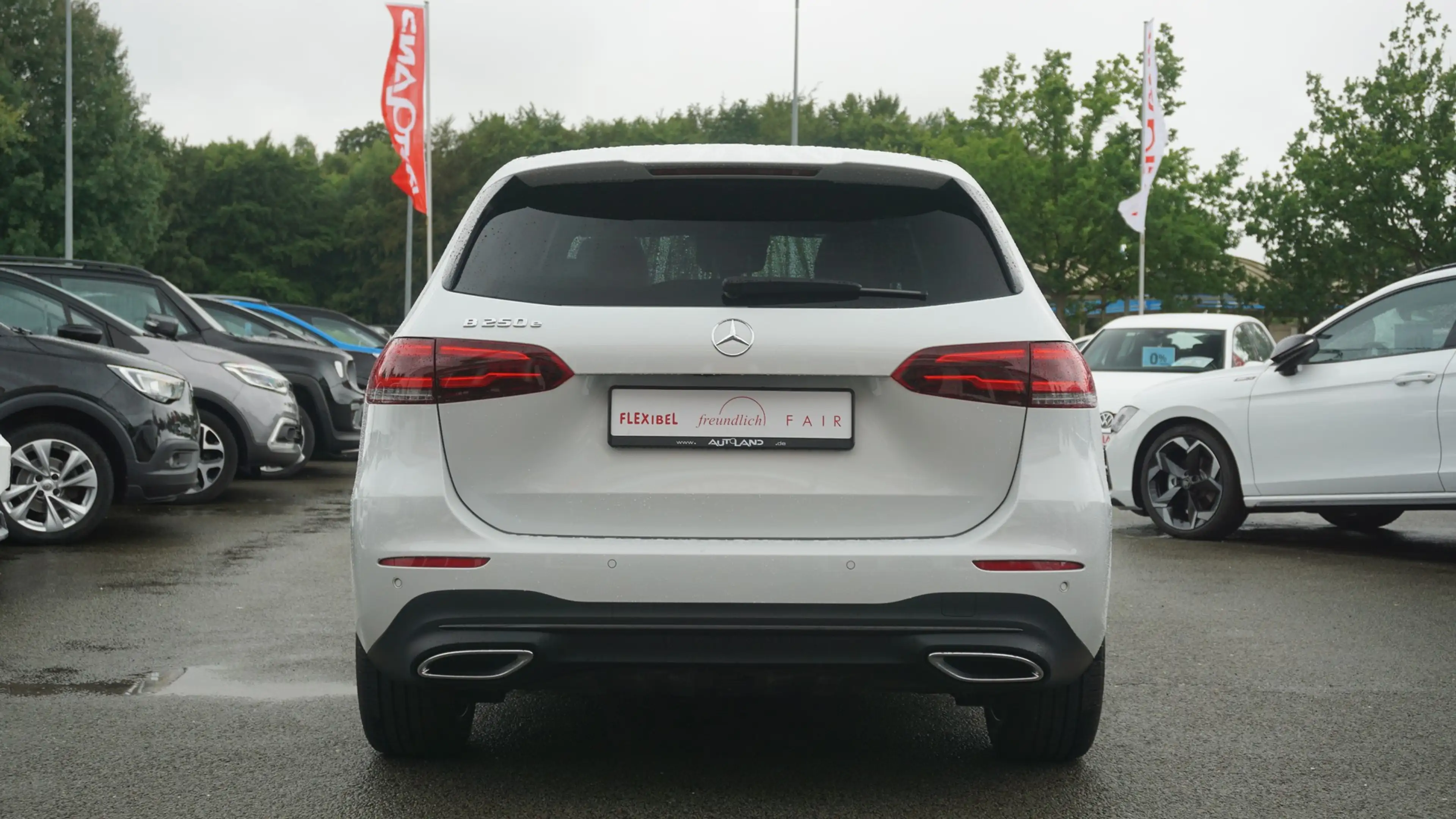 Mercedes-Benz B 250 B250 e Progressive Burmester LED Teilleder Navi — photo 8