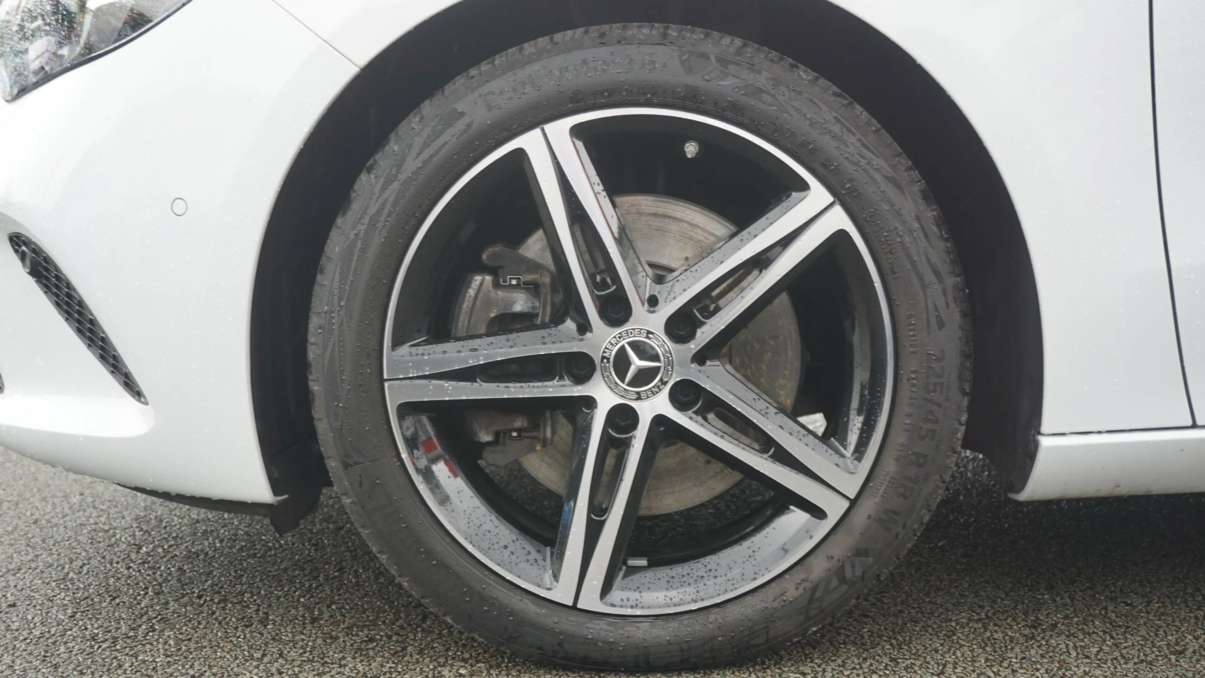 Mercedes-Benz B 250 B250 e Progressive Burmester LED Teilleder Navi — photo 5