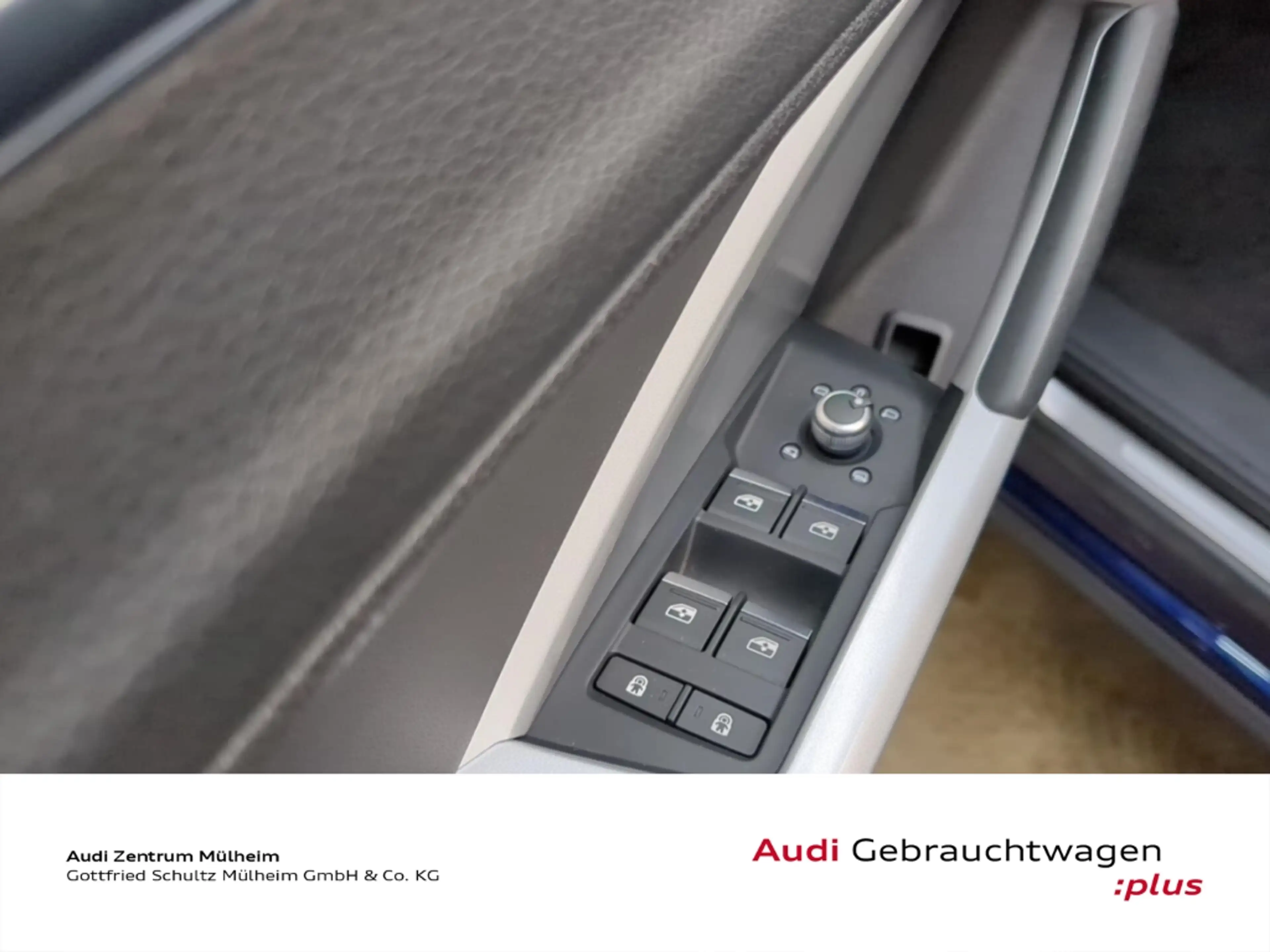 Audi Q3 35 TFSI S-Tronic Navi LED virtual APS Plus — photo 12