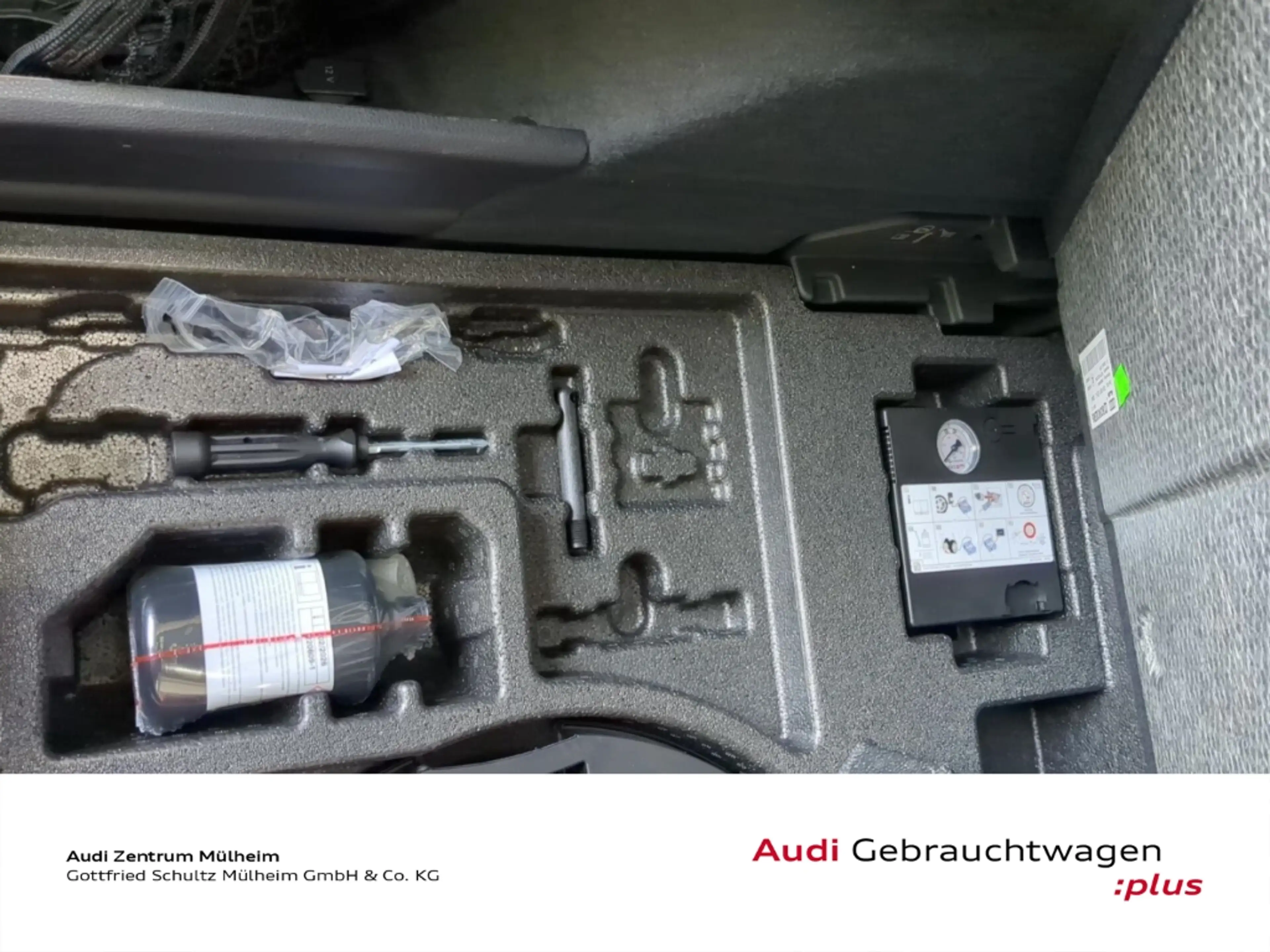 Audi Q3 35 TFSI S-Tronic Navi LED virtual APS Plus — photo 11