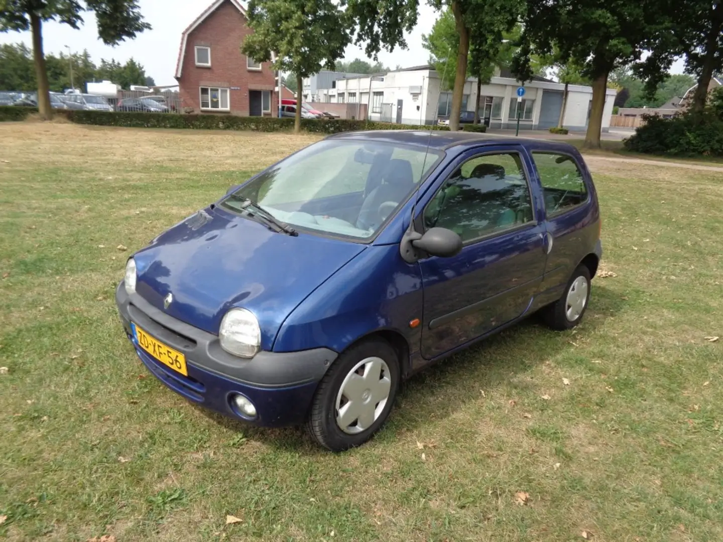 Renault Twingo 8-7-2026  a p k Bleu - 1
