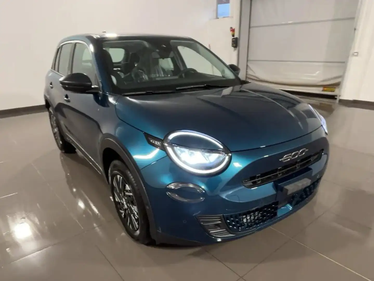 Fiat 600 600 1.2 Hybrid MHEV 100cv e-DCT Blu/Azzurro - 2