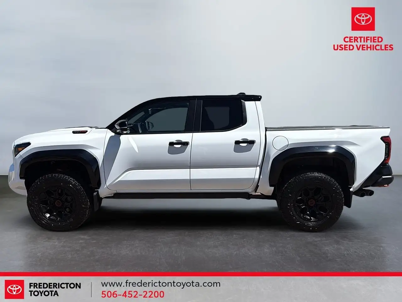 Toyota Tacoma снимка Toyota Tacoma