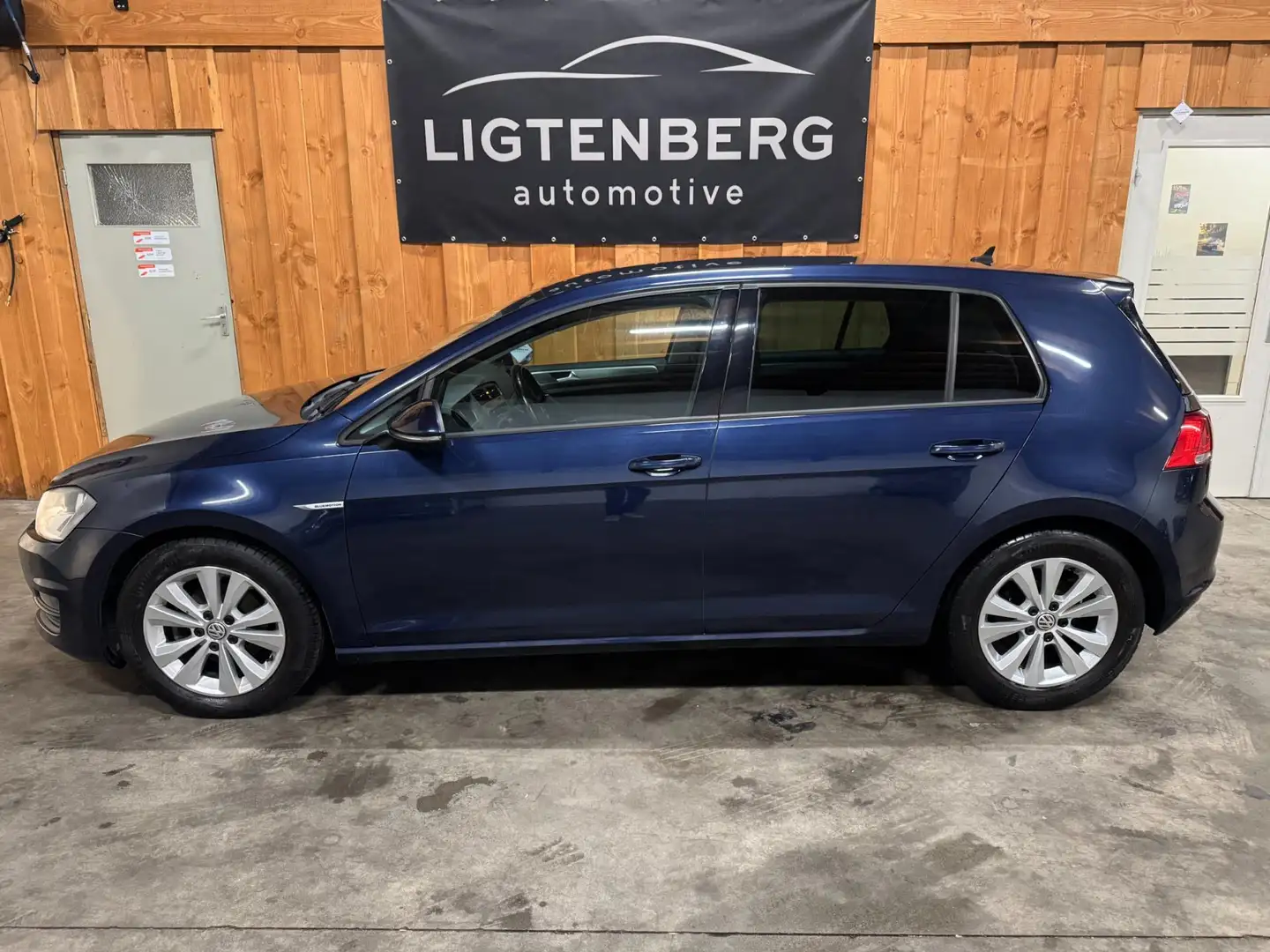 Volkswagen Golf 1.0 TSI COMFORTLINE / VOL ONDERH. / DEALER Blauw - 2