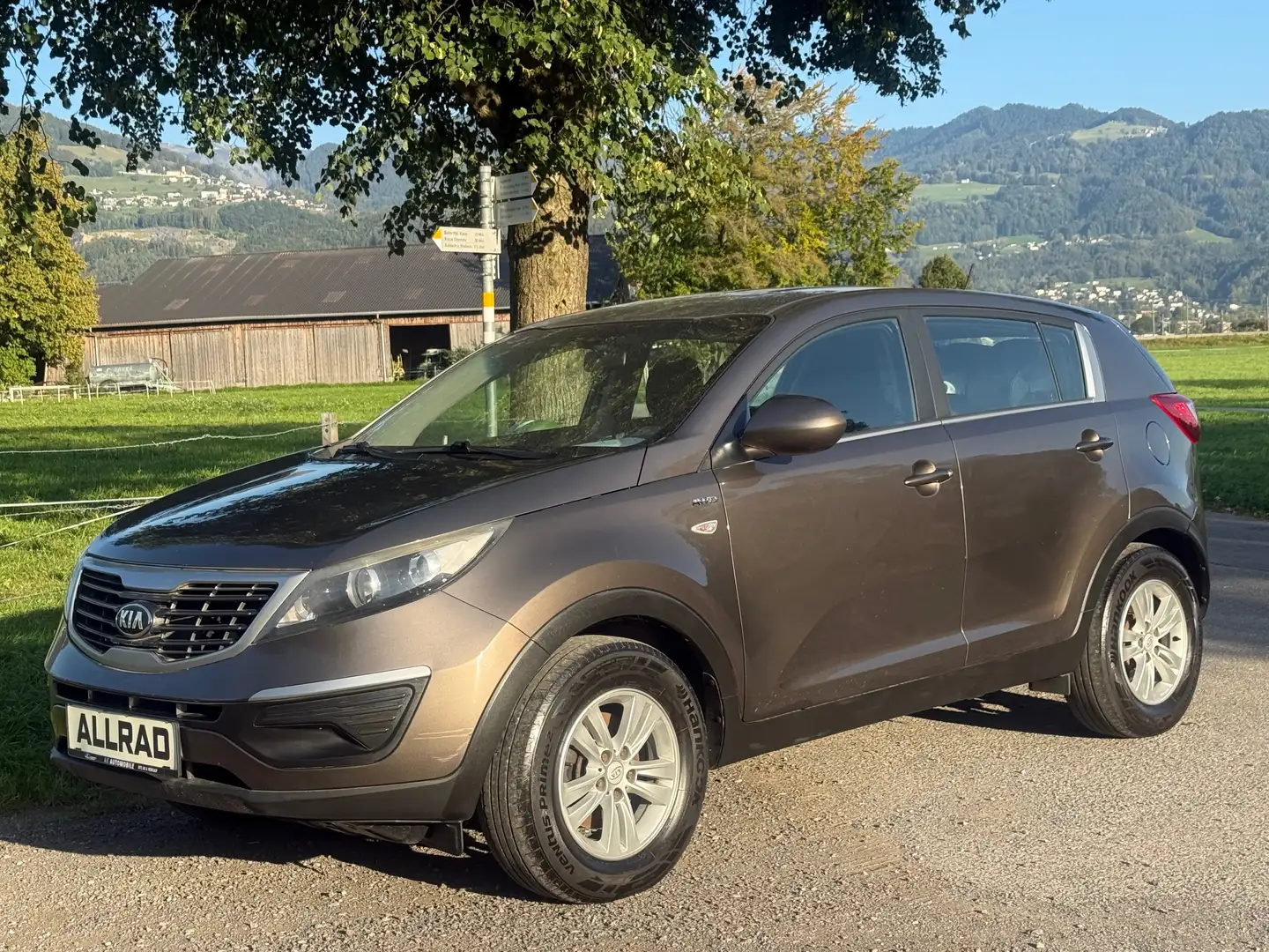 Kia Sportage Attract AWD Beige - 2