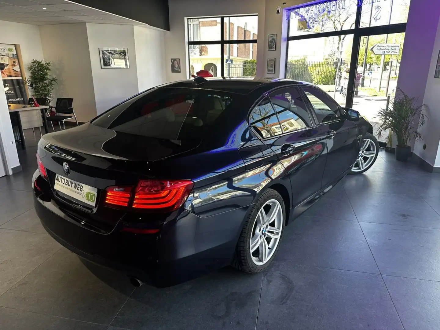 BMW 535 SERIE F10 LCI 535i xDrive 306 ch M Sport A Blue - 2