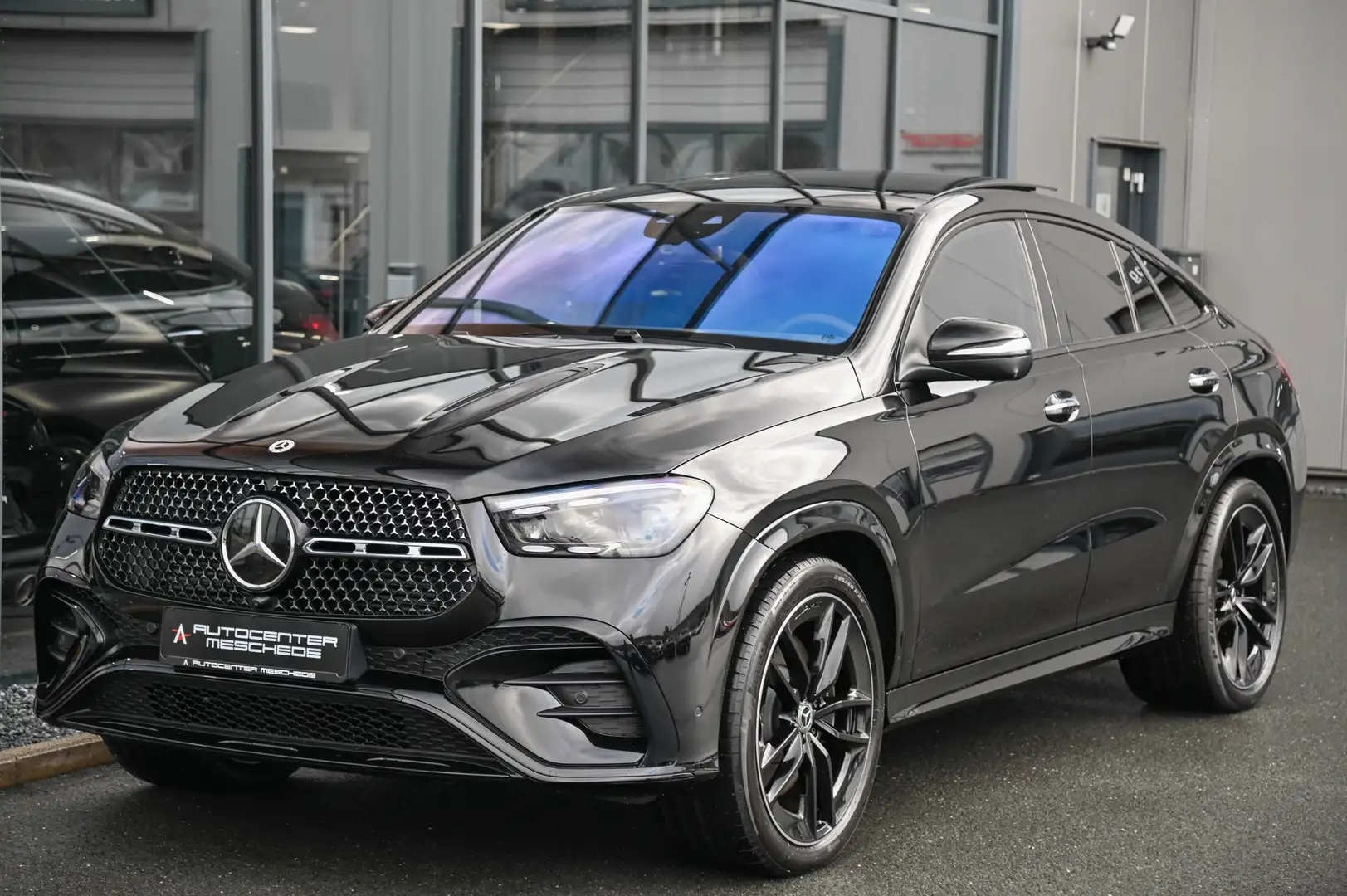 Mercedes-Benz GLE 450 d 4Matic Coupe AMG Line Luft* Pano* 22 Negru - 2