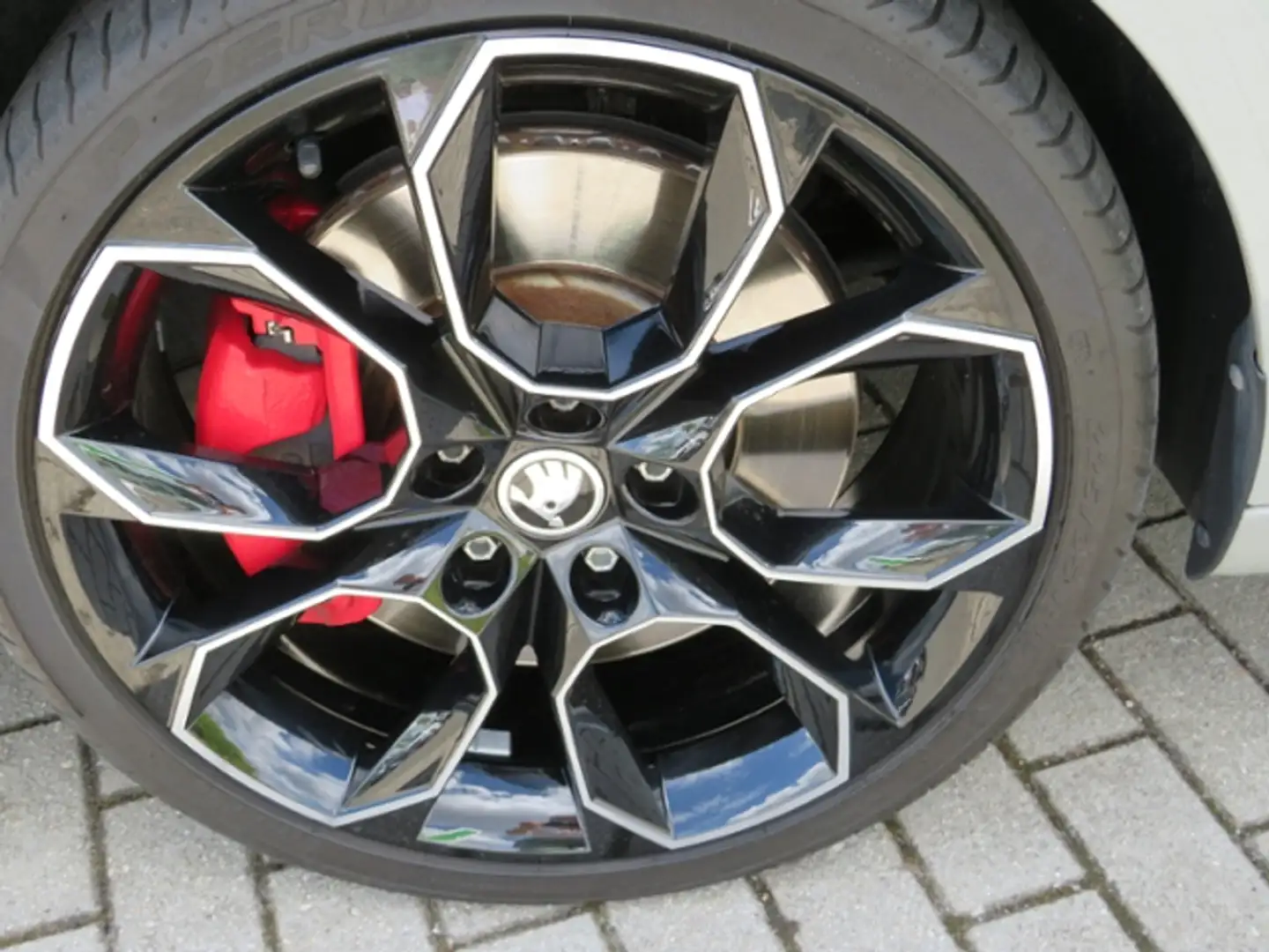 Skoda Octavia Combi RS 60 2.0TS 180kW var. LB CANTON Grijs - 2