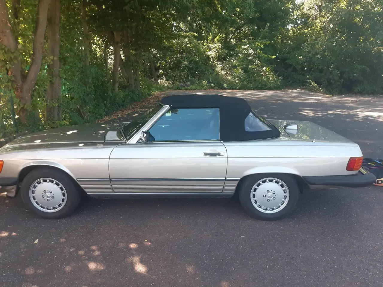 Mercedes-Benz 560 SL Sammler- Gelegenheit, Wertgutachten Note 2, foto 9