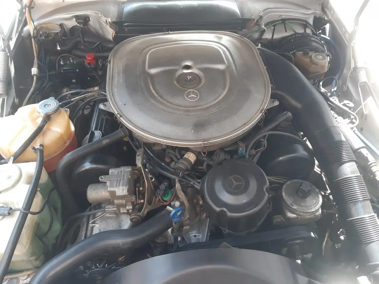 Mercedes-Benz 560 SL Sammler- Gelegenheit, Wertgutachten Note 2, foto 12