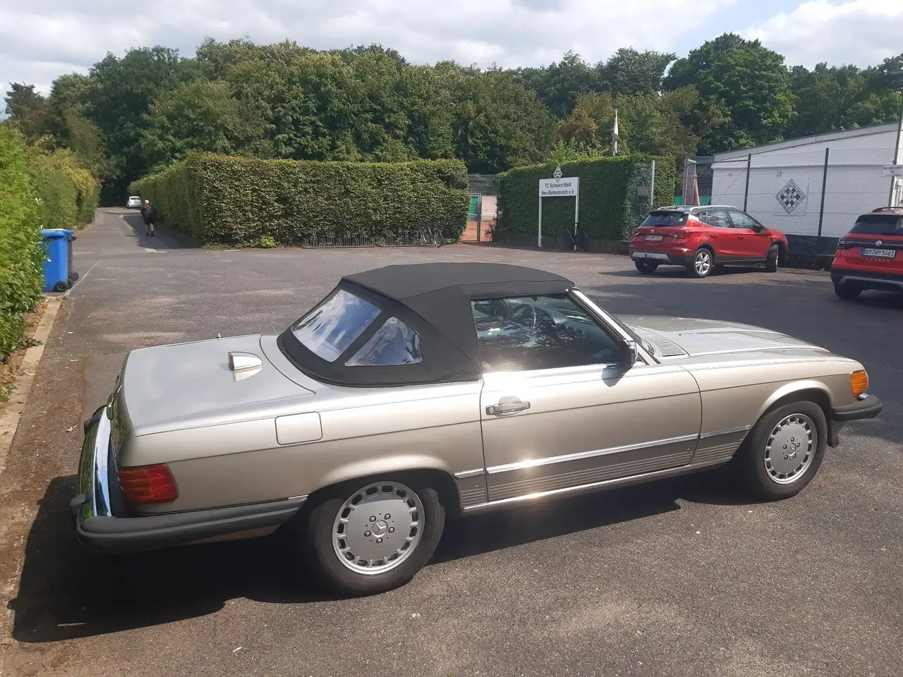 Mercedes-Benz 560 SL Sammler- Gelegenheit, Wertgutachten Note 2, foto 4